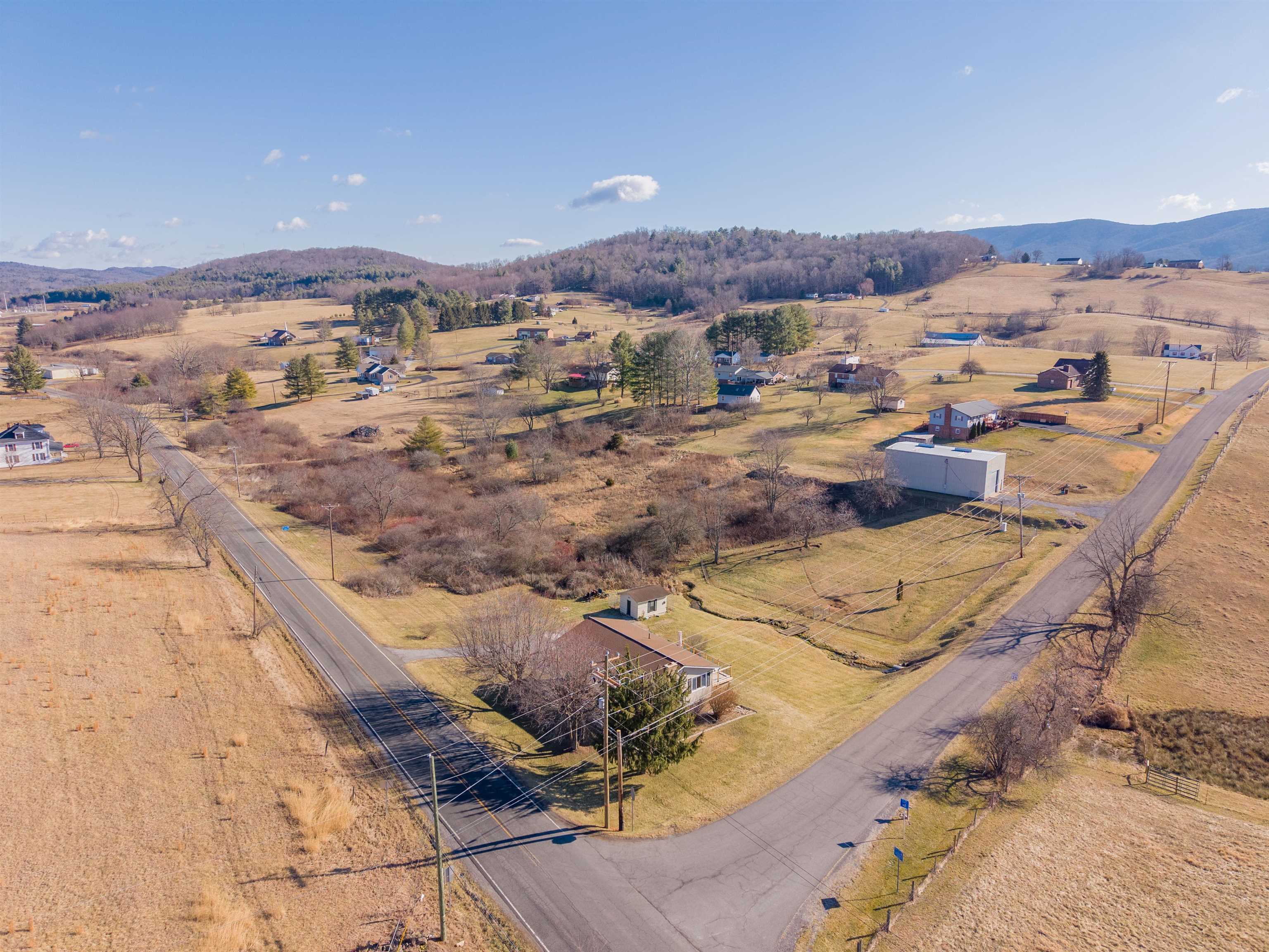 6830 S Scenic Highway Bland VA 24315