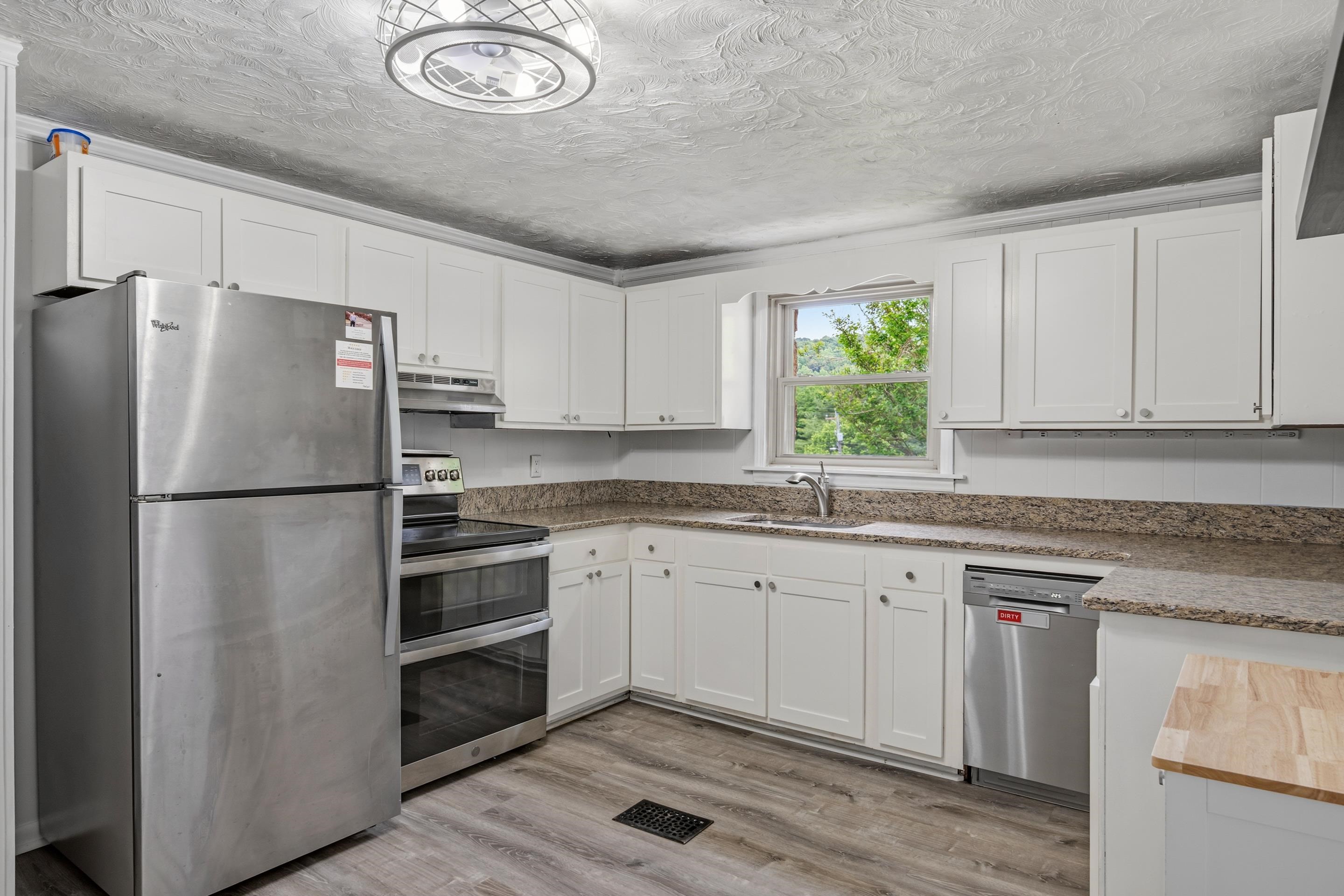116 Blackhaw Lane Pembroke VA 24136