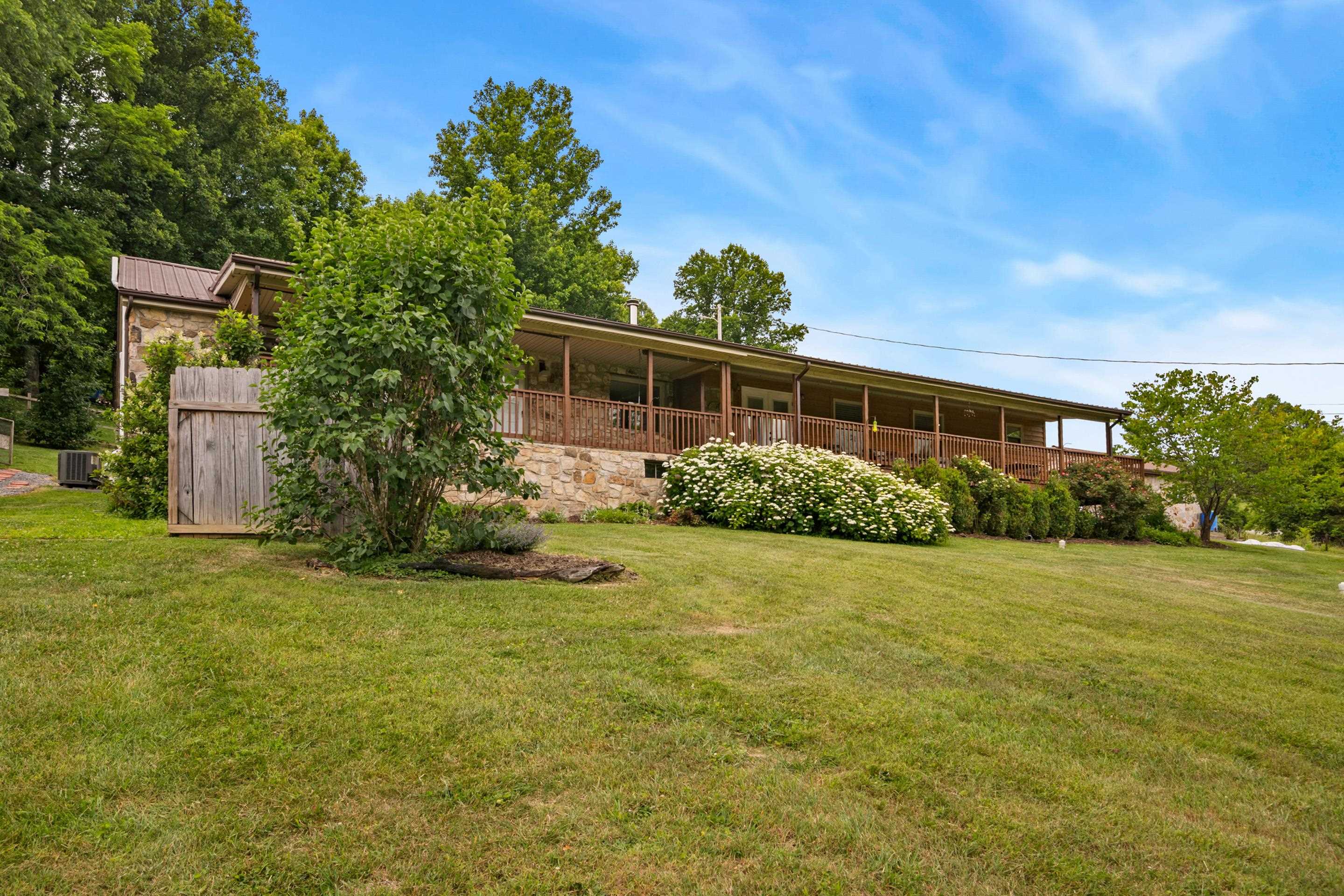 116 Blackhaw Lane Pembroke VA 24136