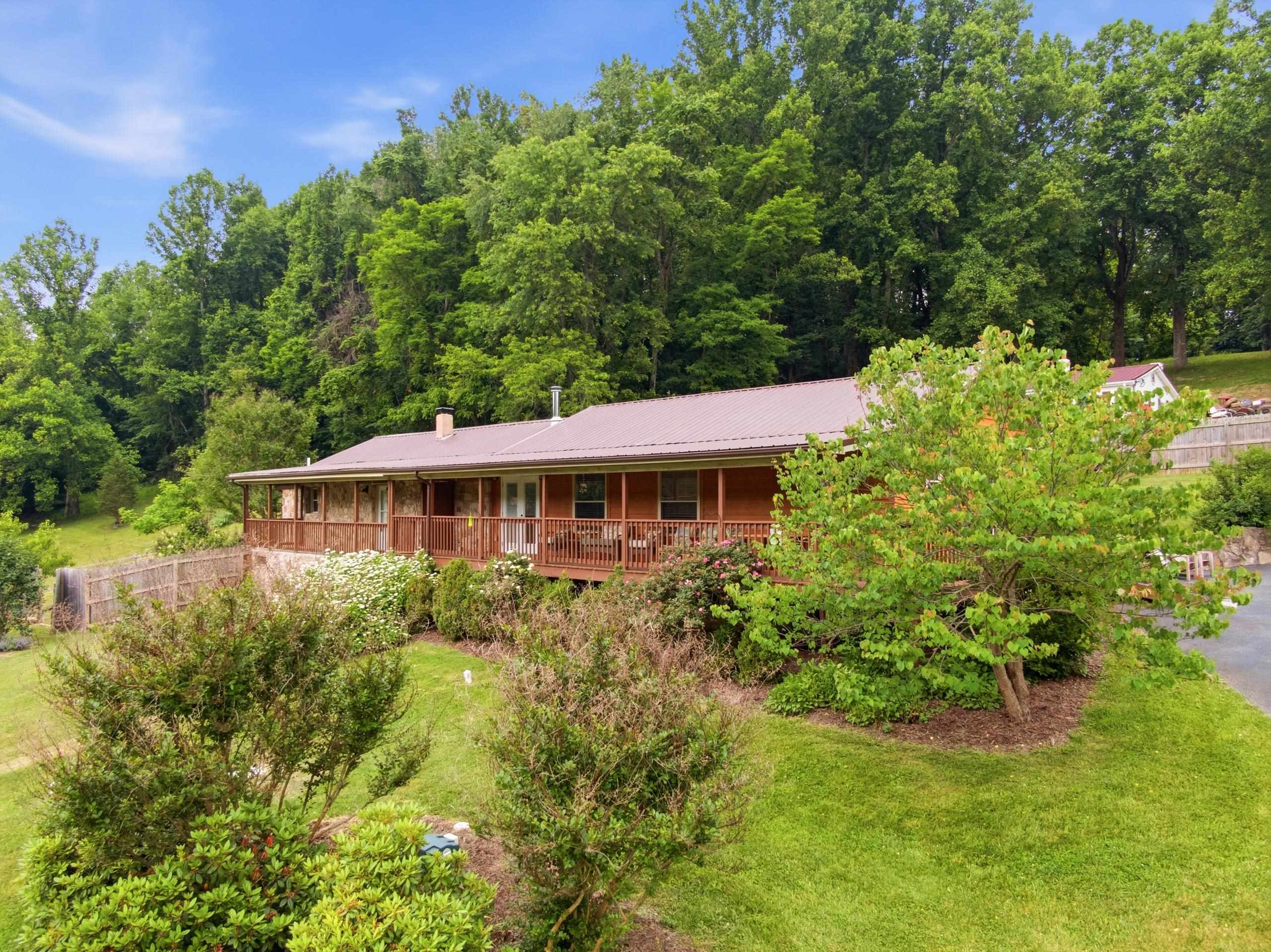 116 Blackhaw Lane Pembroke VA 24136