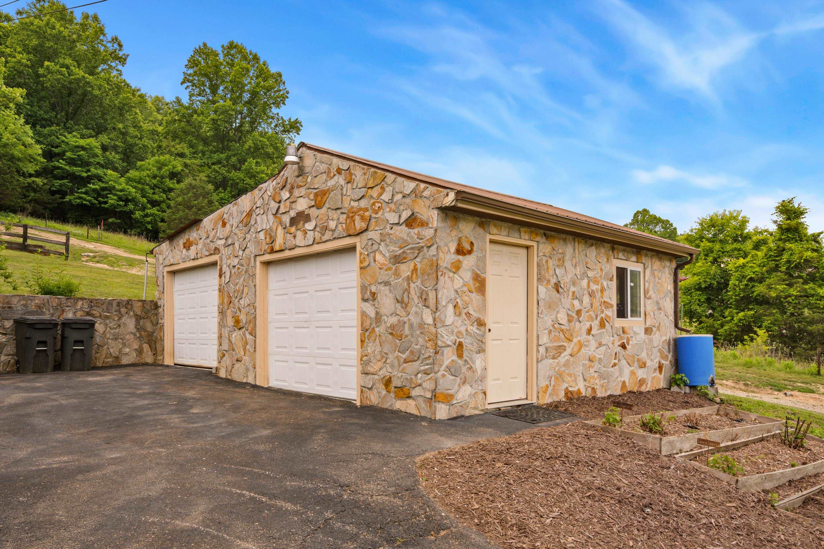 116 Blackhaw Lane Pembroke VA 24136