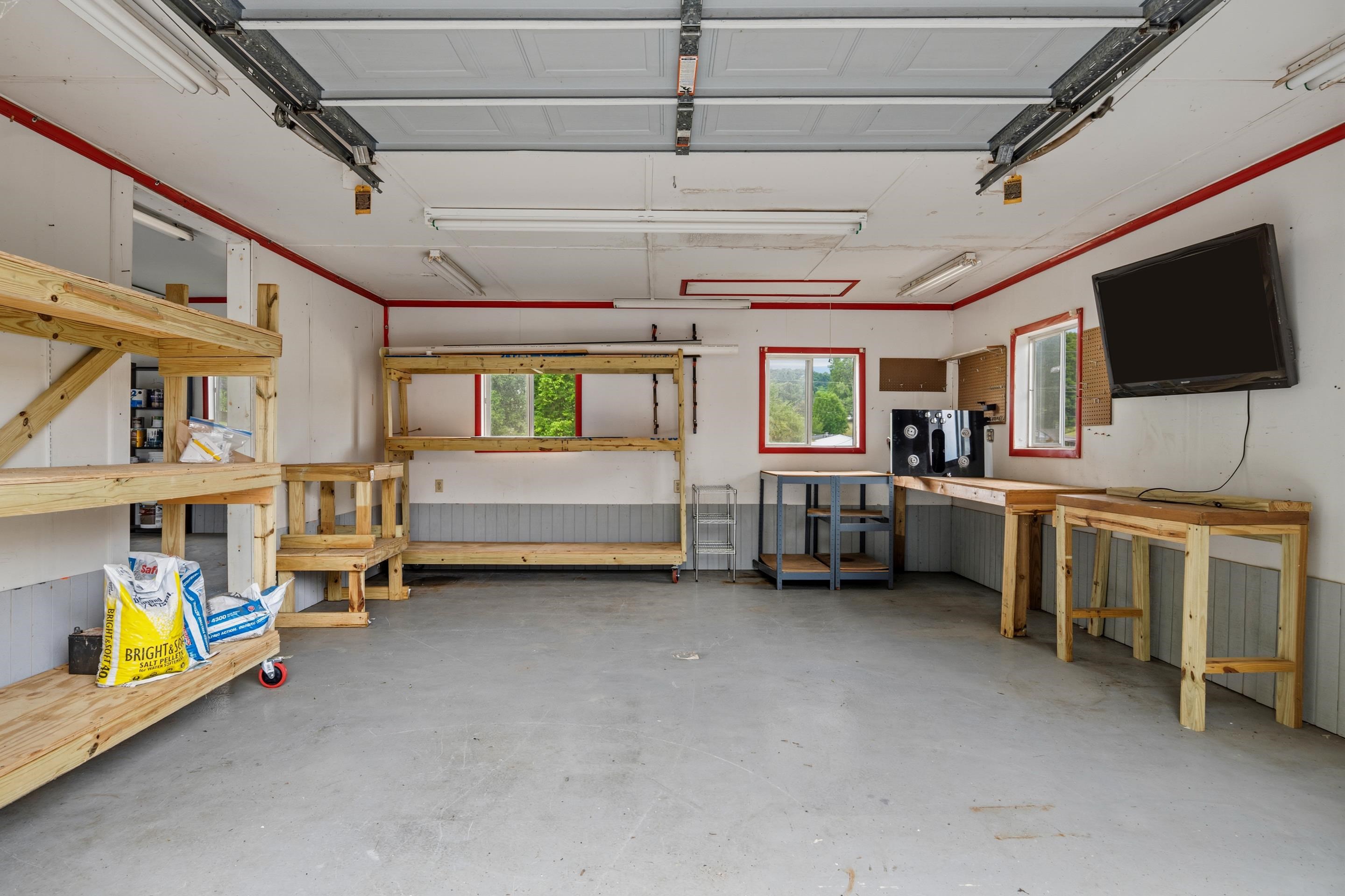 116 Blackhaw Lane Pembroke VA 24136