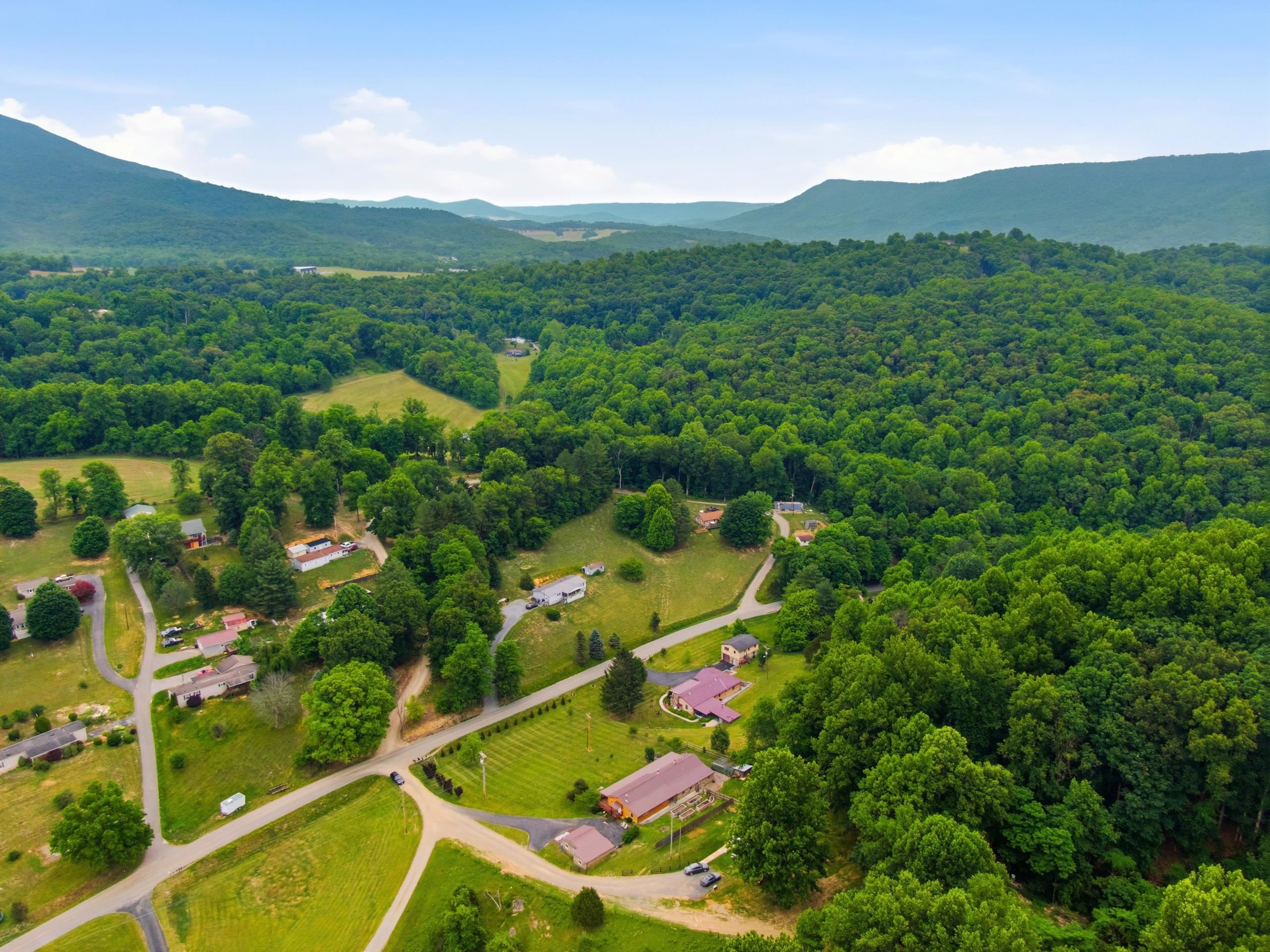 116 Blackhaw Lane Pembroke VA 24136