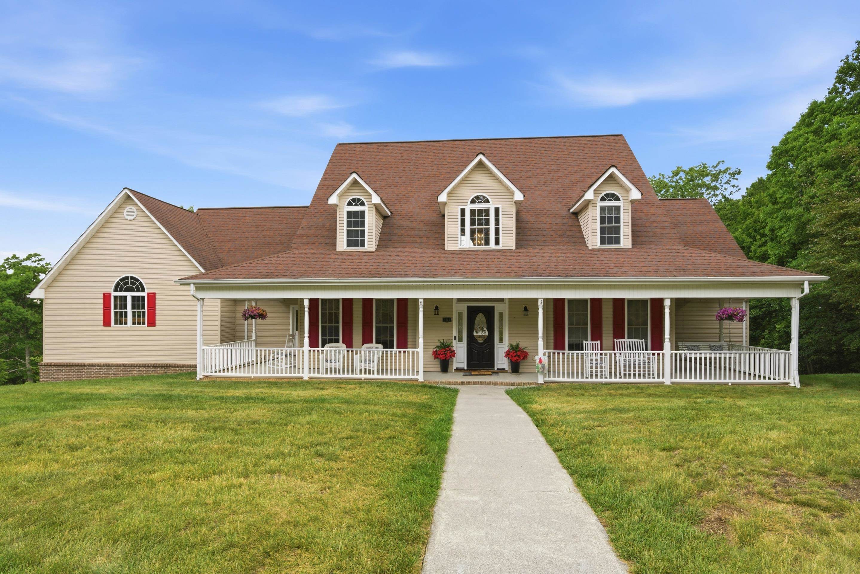 101 Darden Drive Pearisburg VA 24134