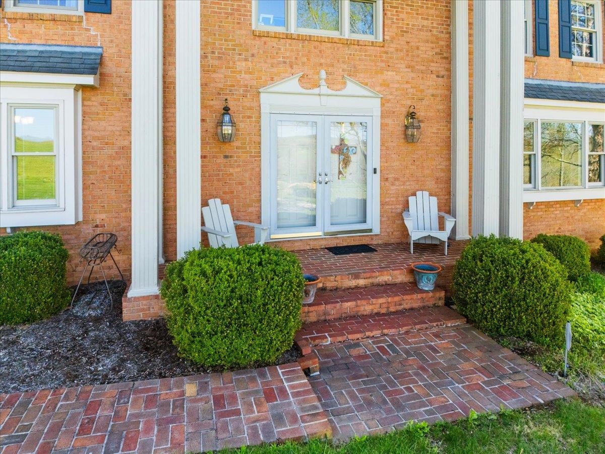 1192 Round Meadow Drive Christiansburg VA 24073