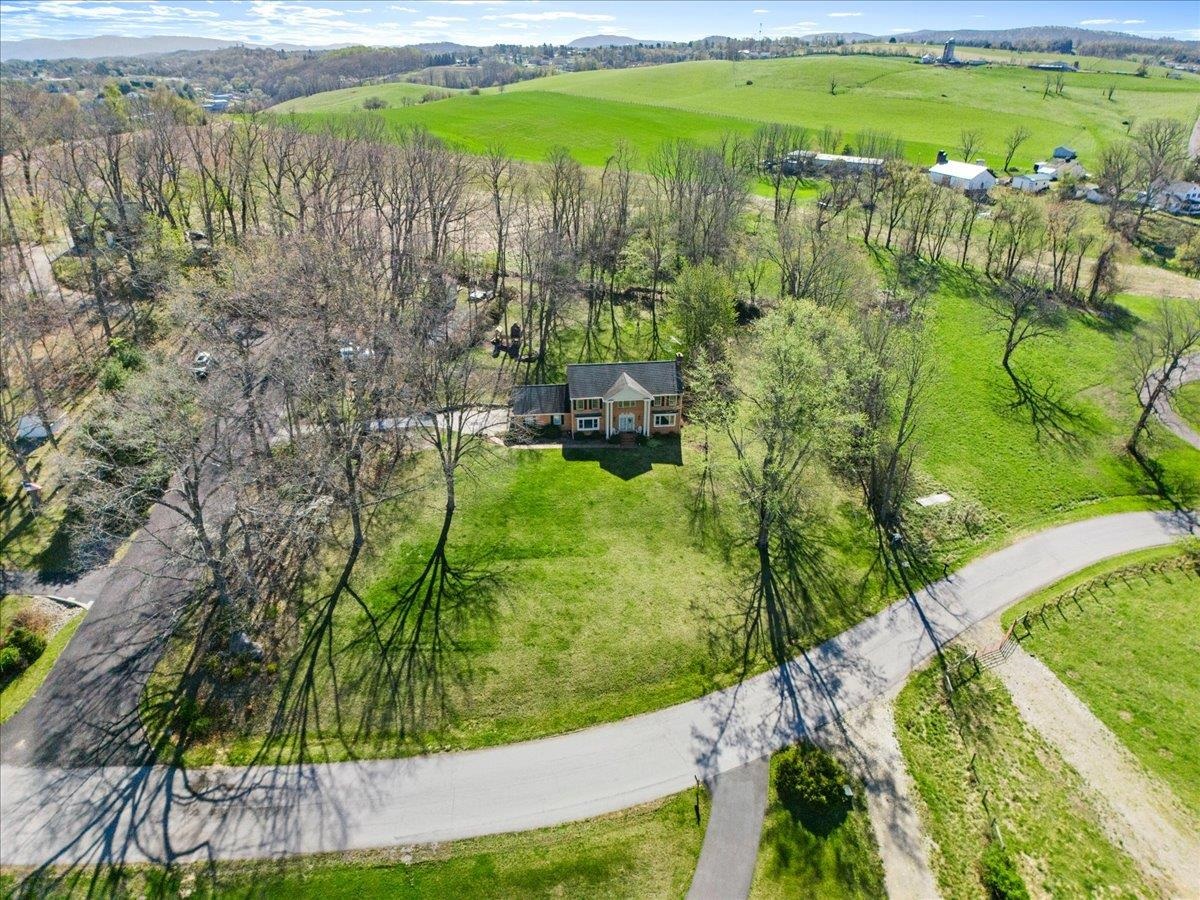 1192 Round Meadow Drive Christiansburg VA 24073