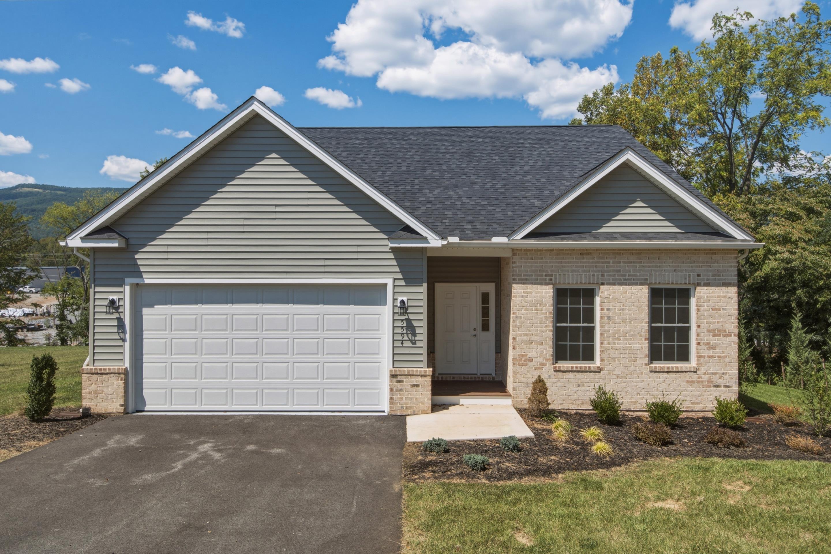 5594 Old Grove Lane Salem VA 24153
