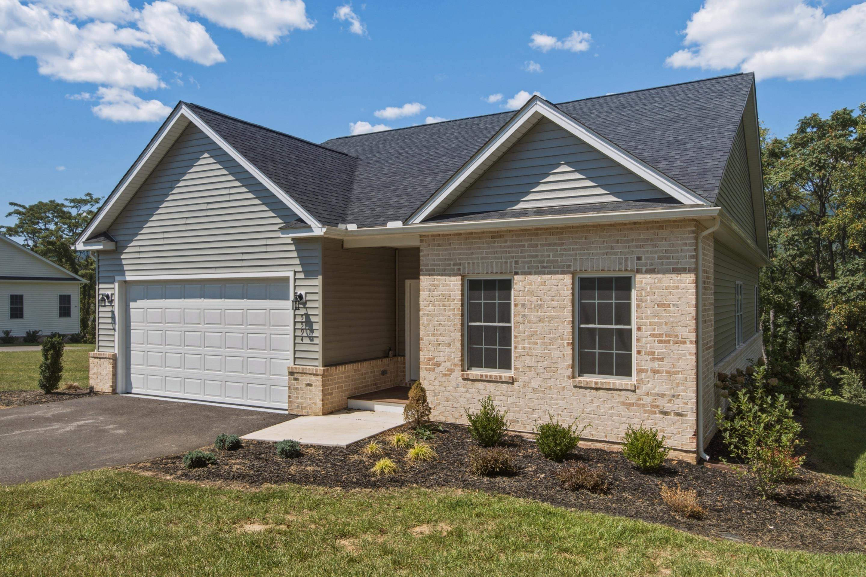 5594 Old Grove Lane Salem VA 24153