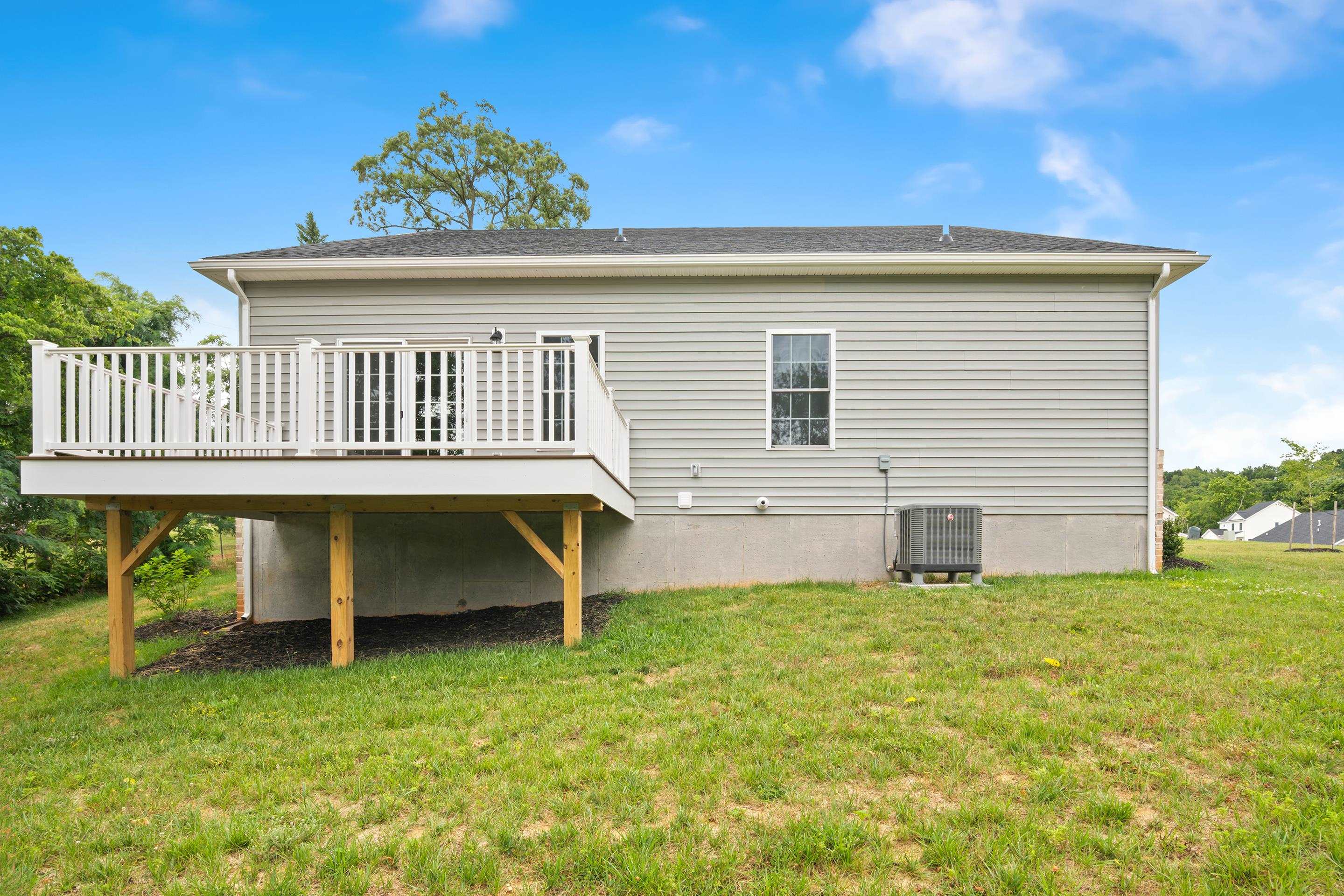 5594 Old Grove Lane Salem VA 24153