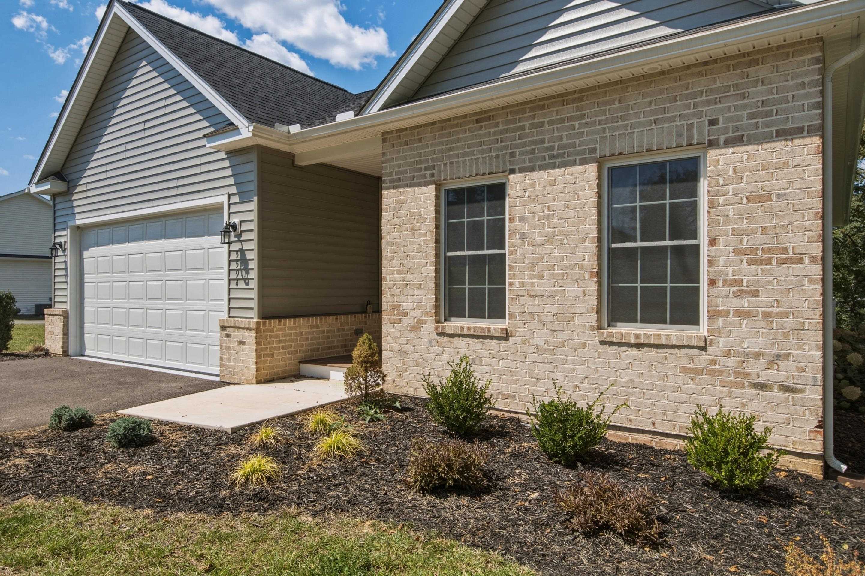 5594 Old Grove Lane Salem VA 24153