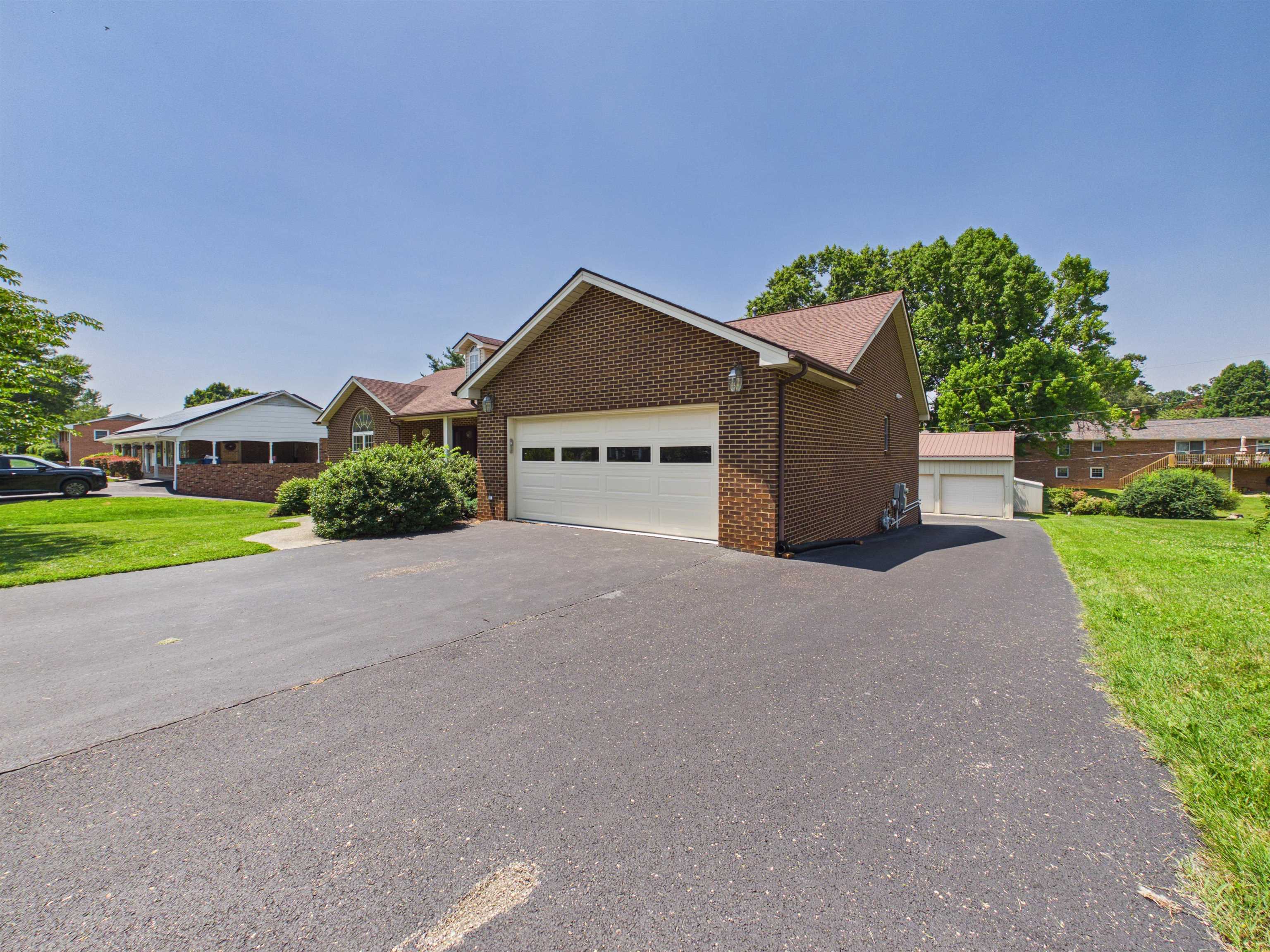 925 Carson Drive SW Christiansburg VA 24073