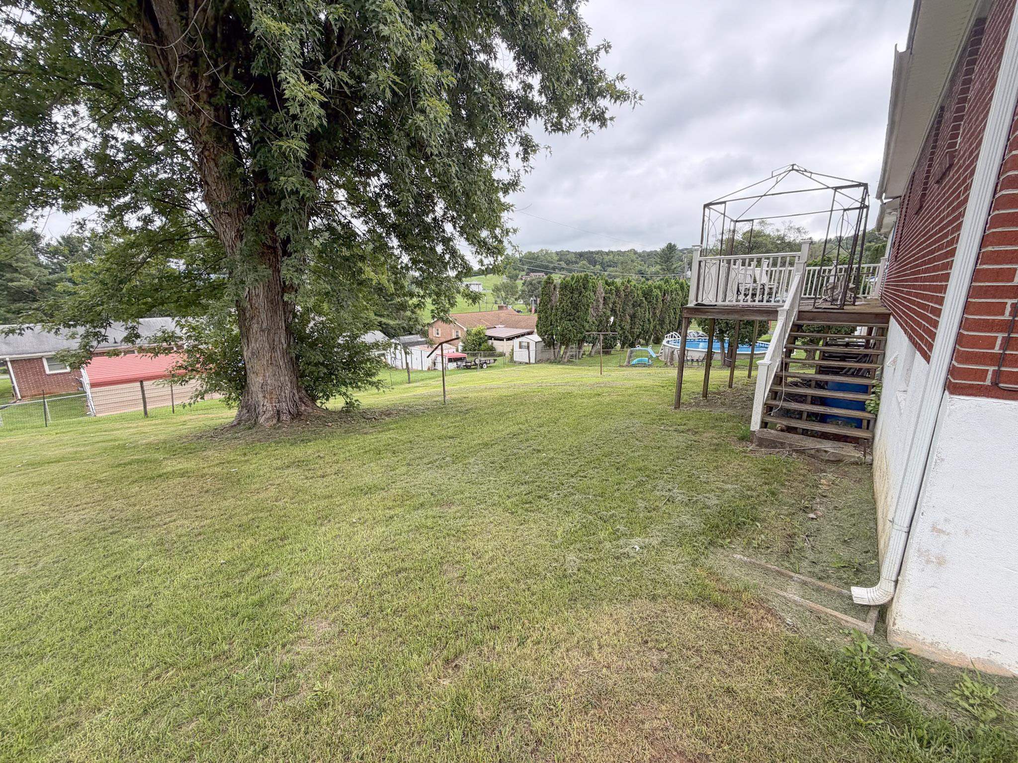 4326 Sunny View Heights Loop Pulaski VA 24301