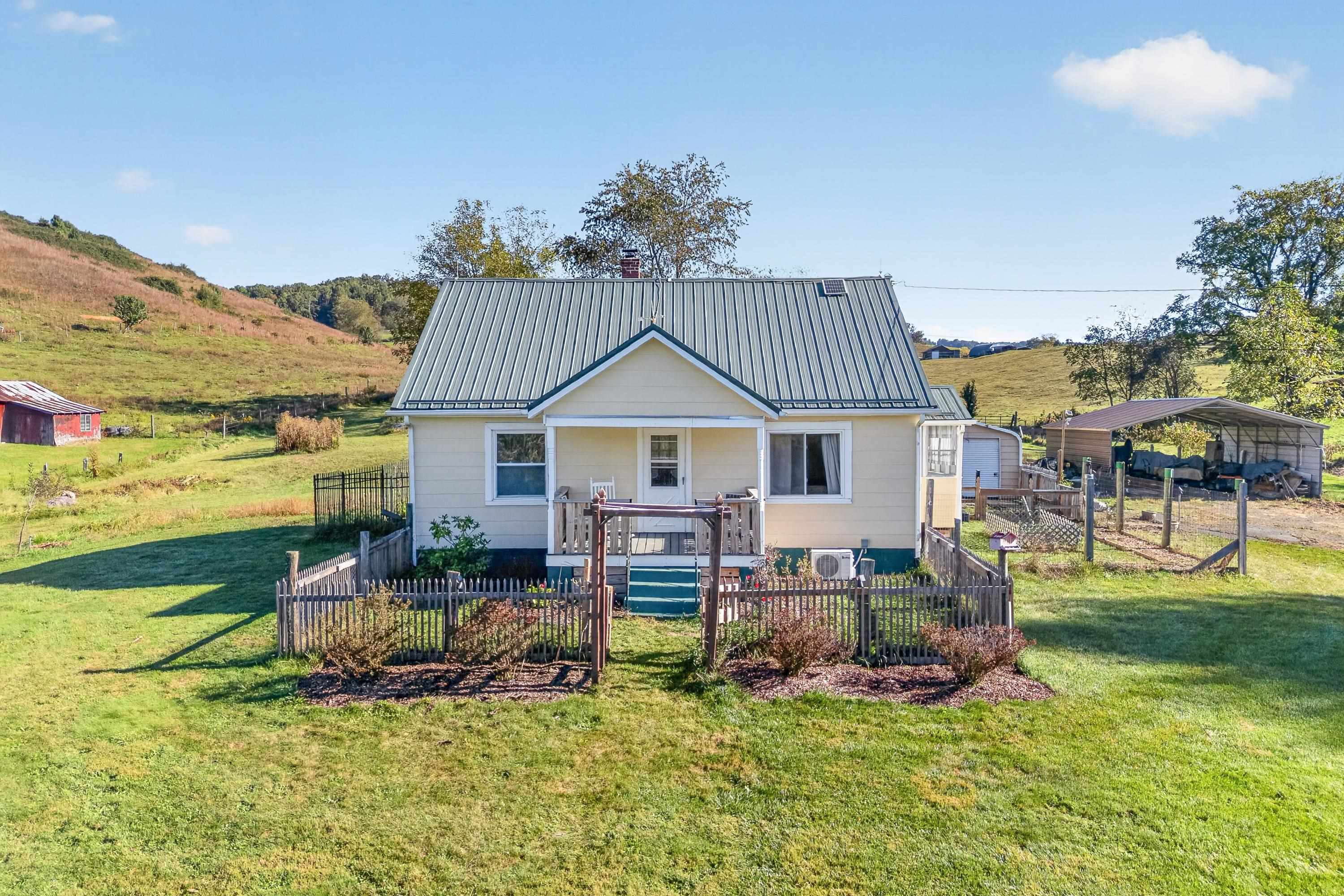 8557 Spring Valley Road Fries VA 24330