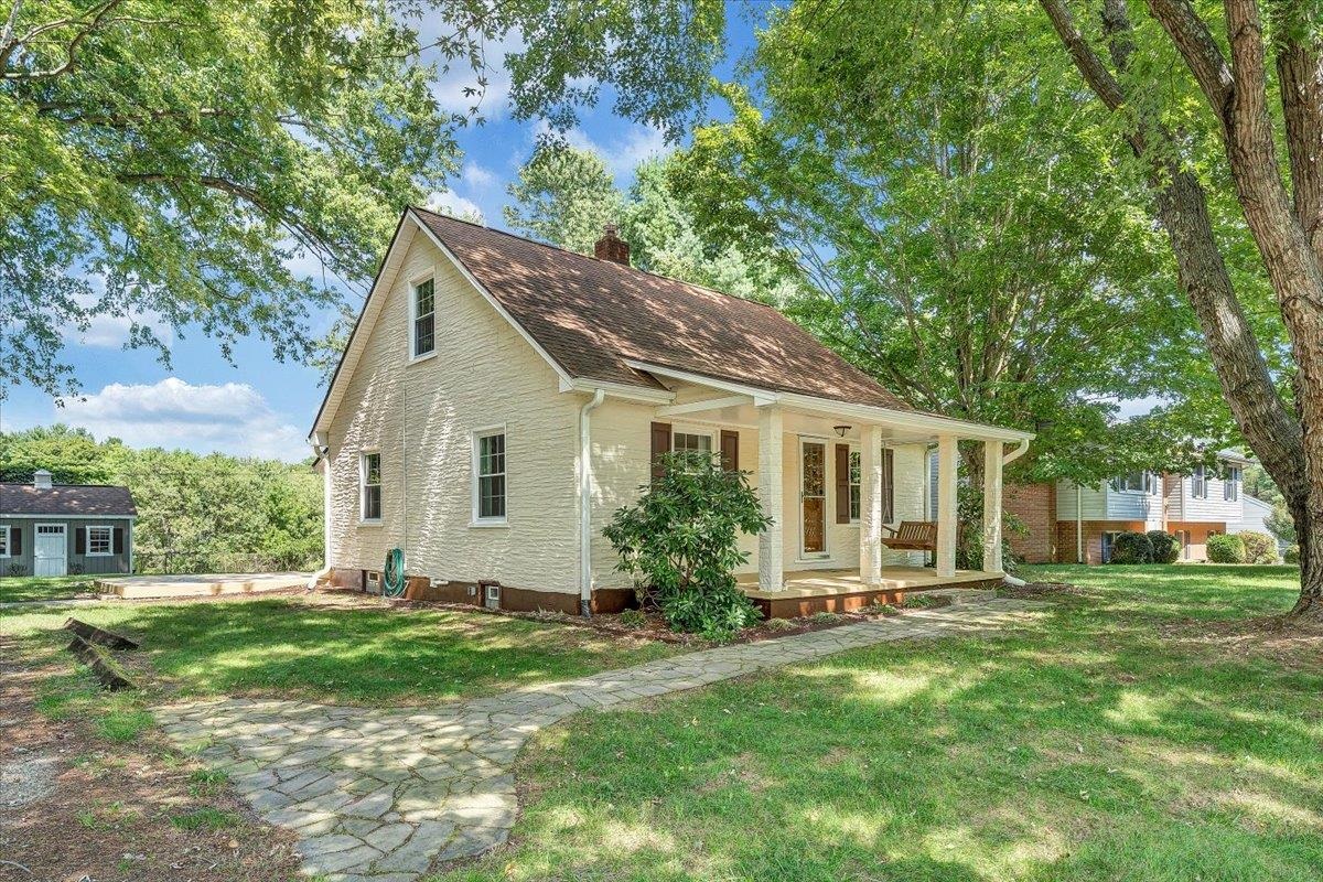 1209 Bishop Road Blacksburg VA 24060