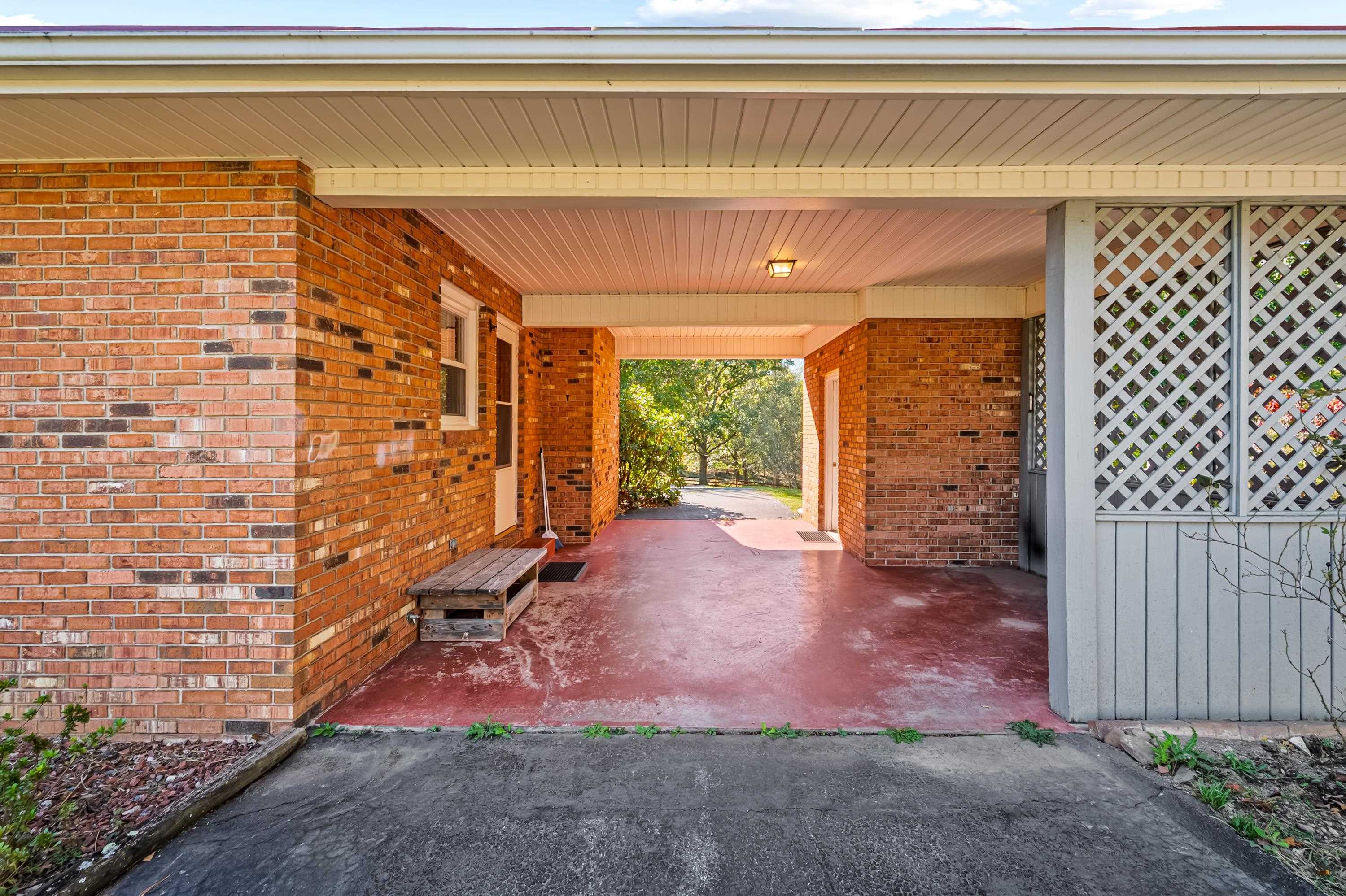 207 Broad Hollow Road Pearisburg VA 24134