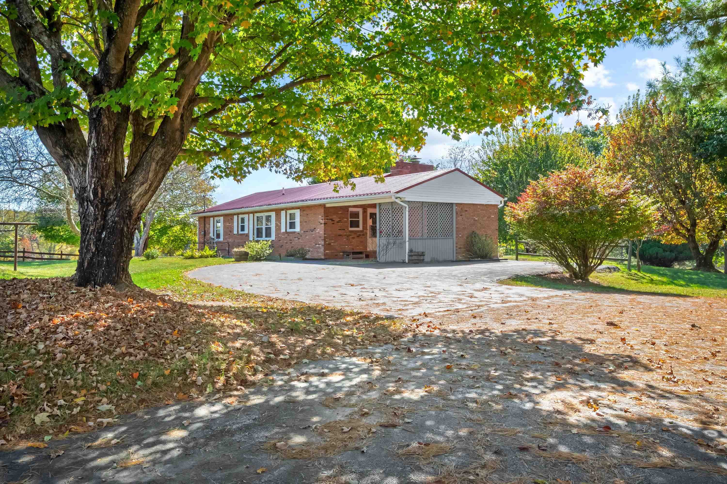 207 Broad Hollow Road Pearisburg VA 24134