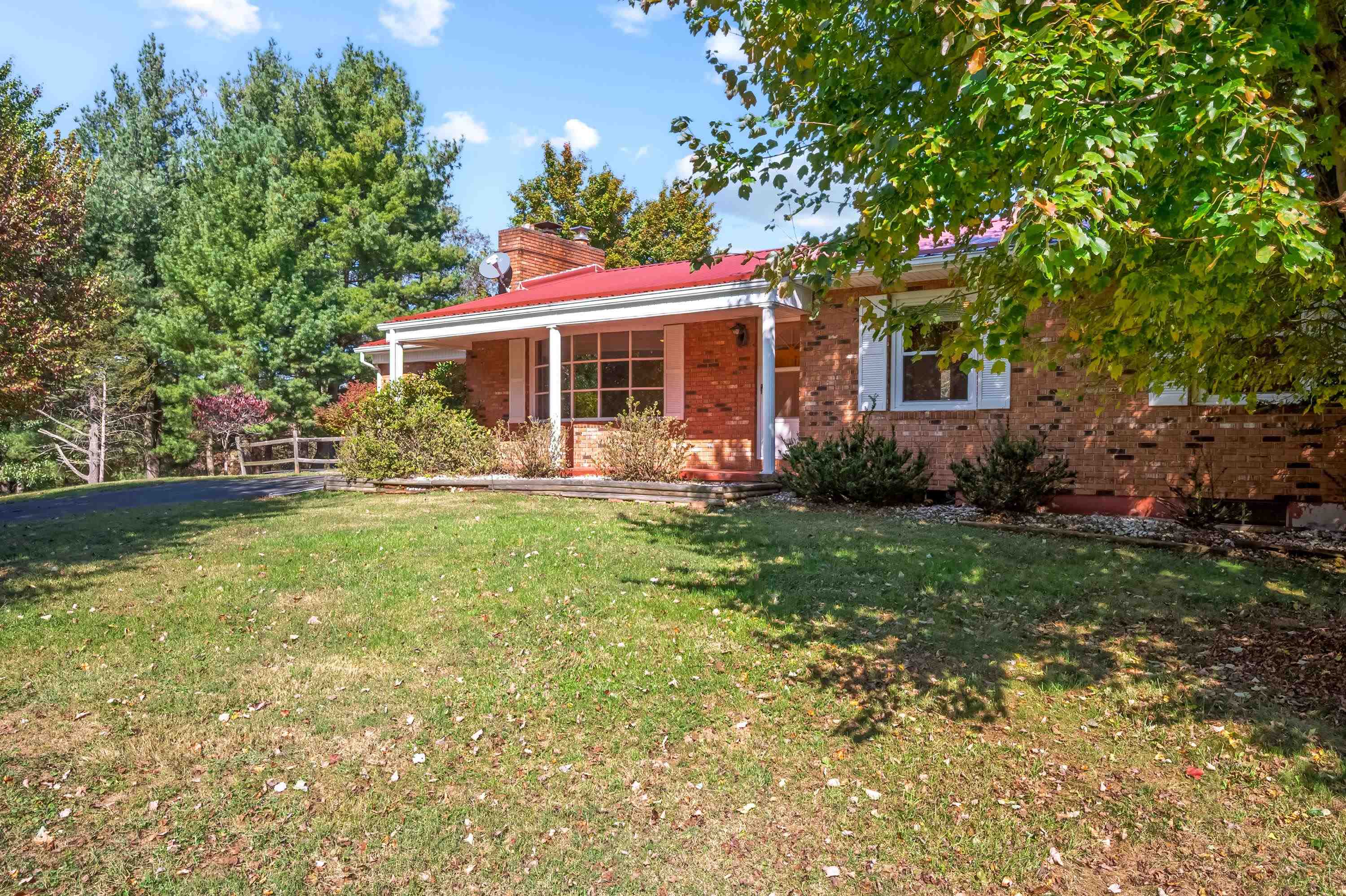 207 Broad Hollow Road Pearisburg VA 24134