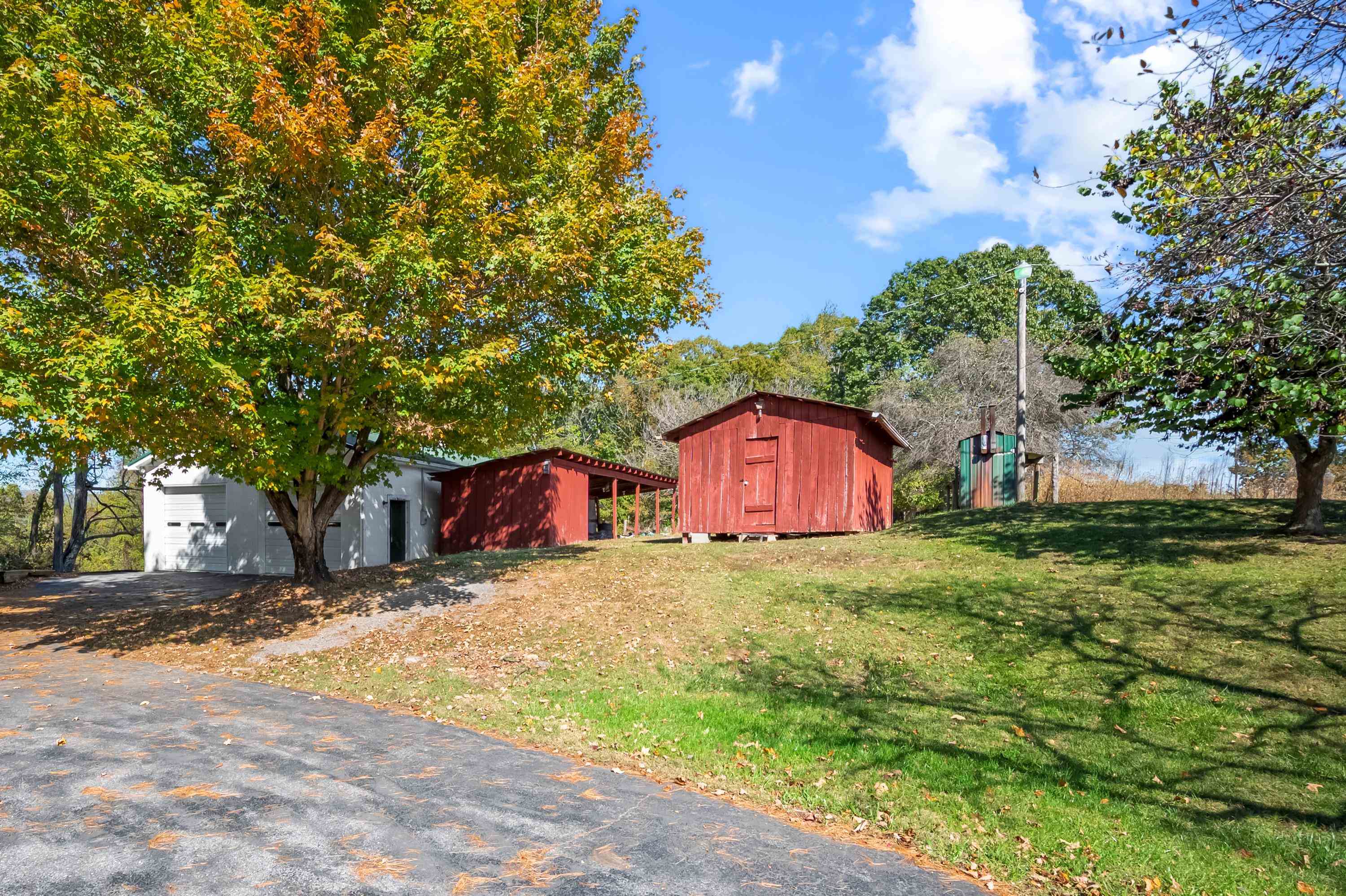 207 Broad Hollow Road Pearisburg VA 24134