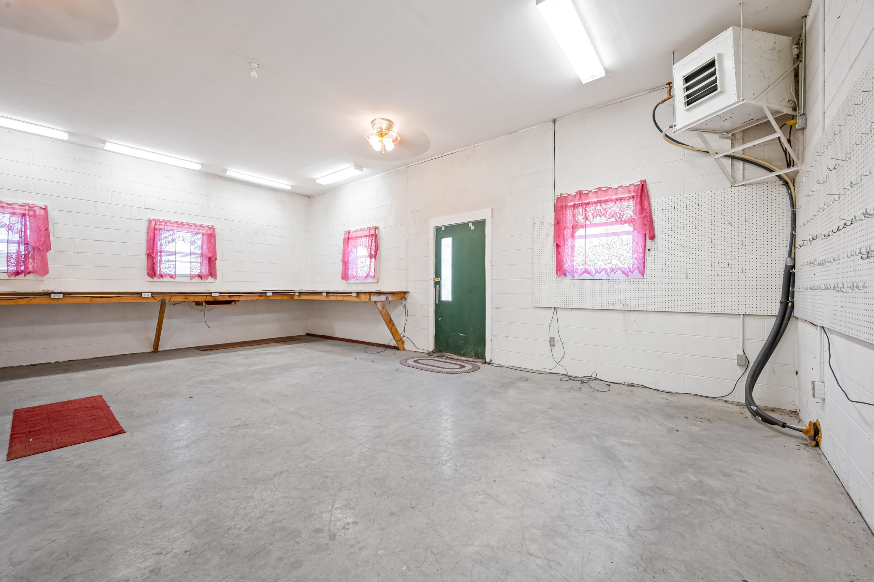 207 Broad Hollow Road Pearisburg VA 24134