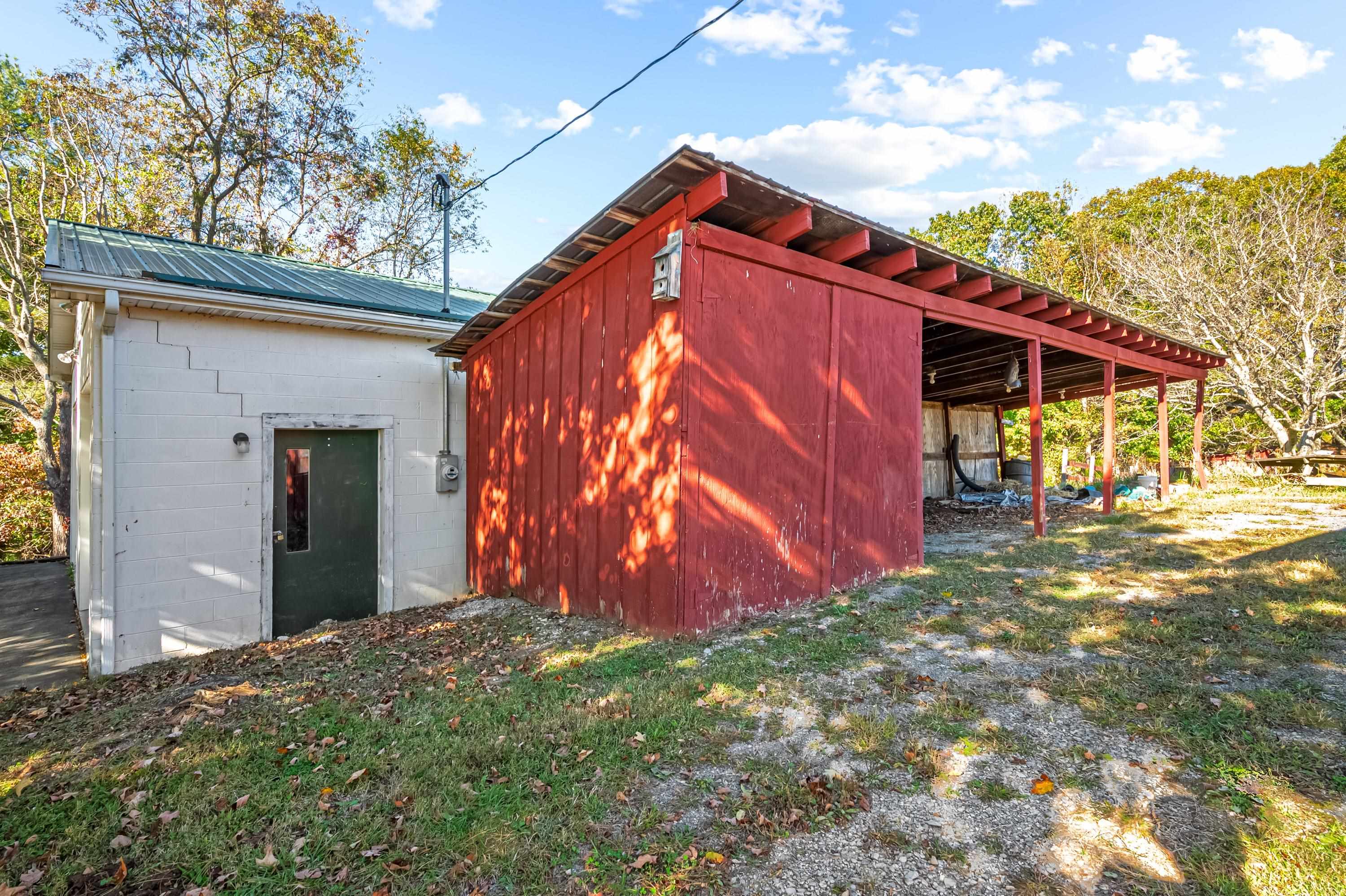 207 Broad Hollow Road Pearisburg VA 24134