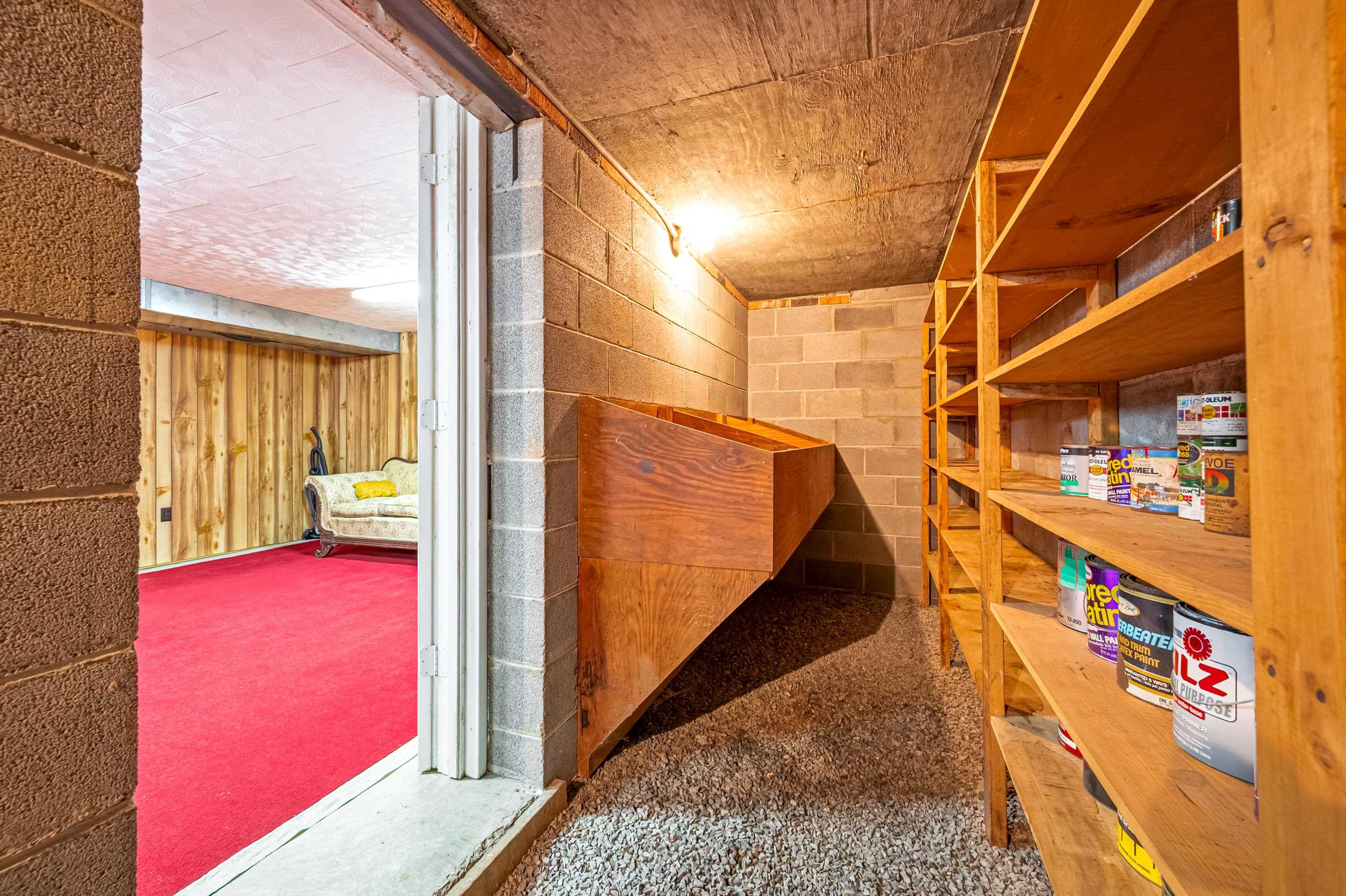 207 Broad Hollow Road Pearisburg VA 24134