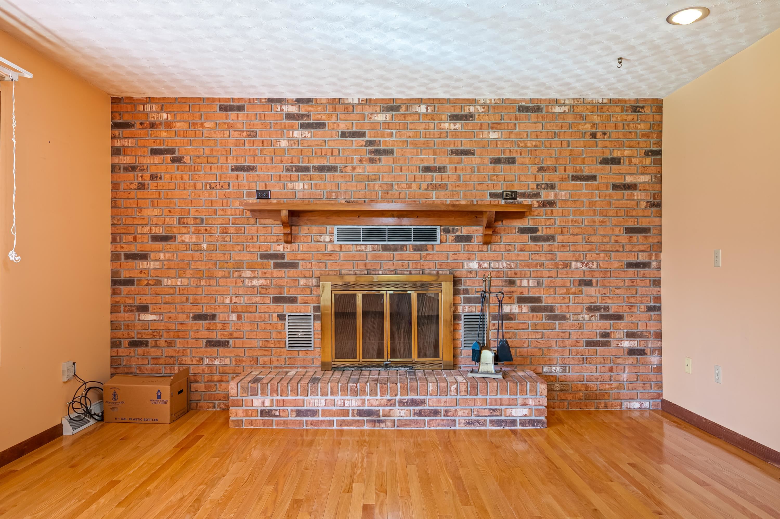 207 Broad Hollow Road Pearisburg VA 24134