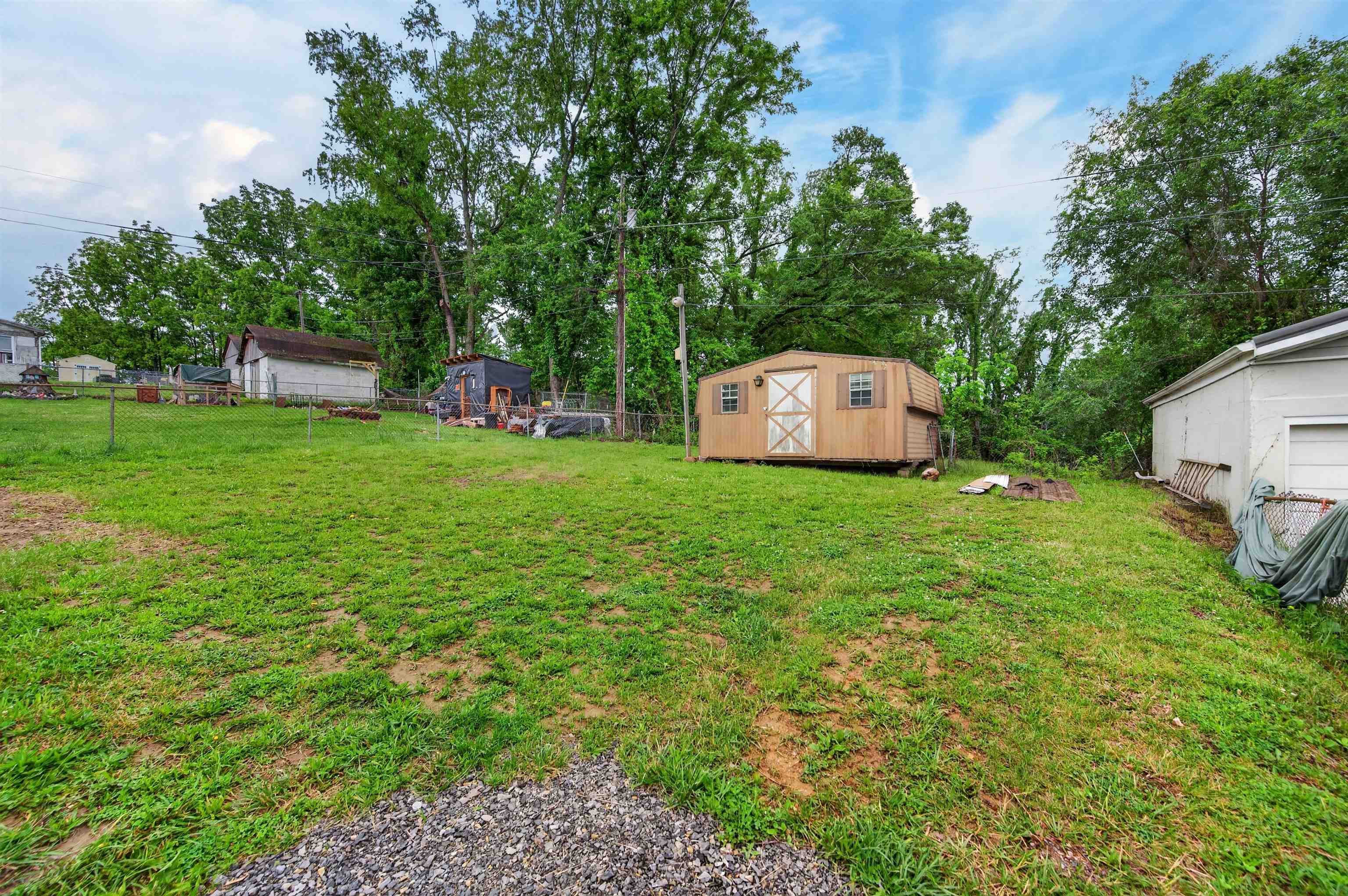 728 Elizabeth Street Pulaski VA 24301