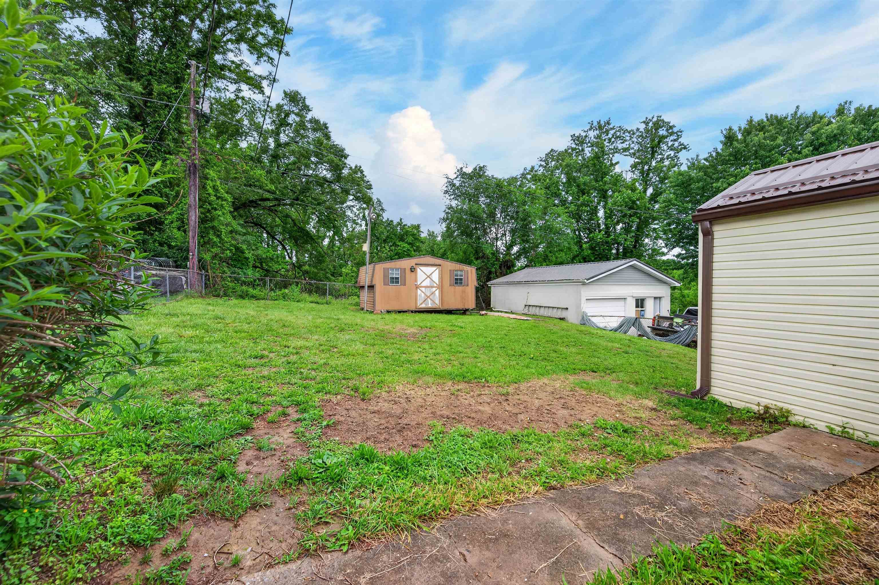 728 Elizabeth Street Pulaski VA 24301