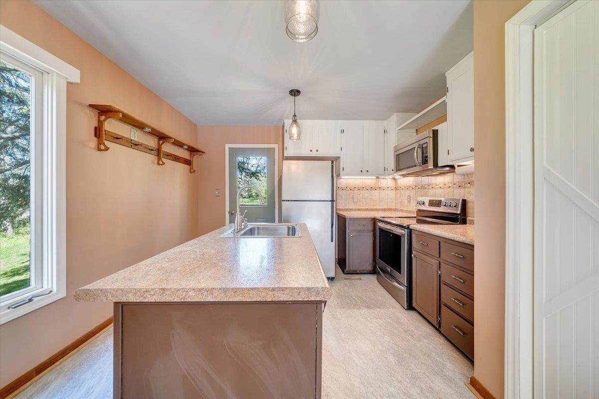 1465 Poff School Road Riner VA 24149