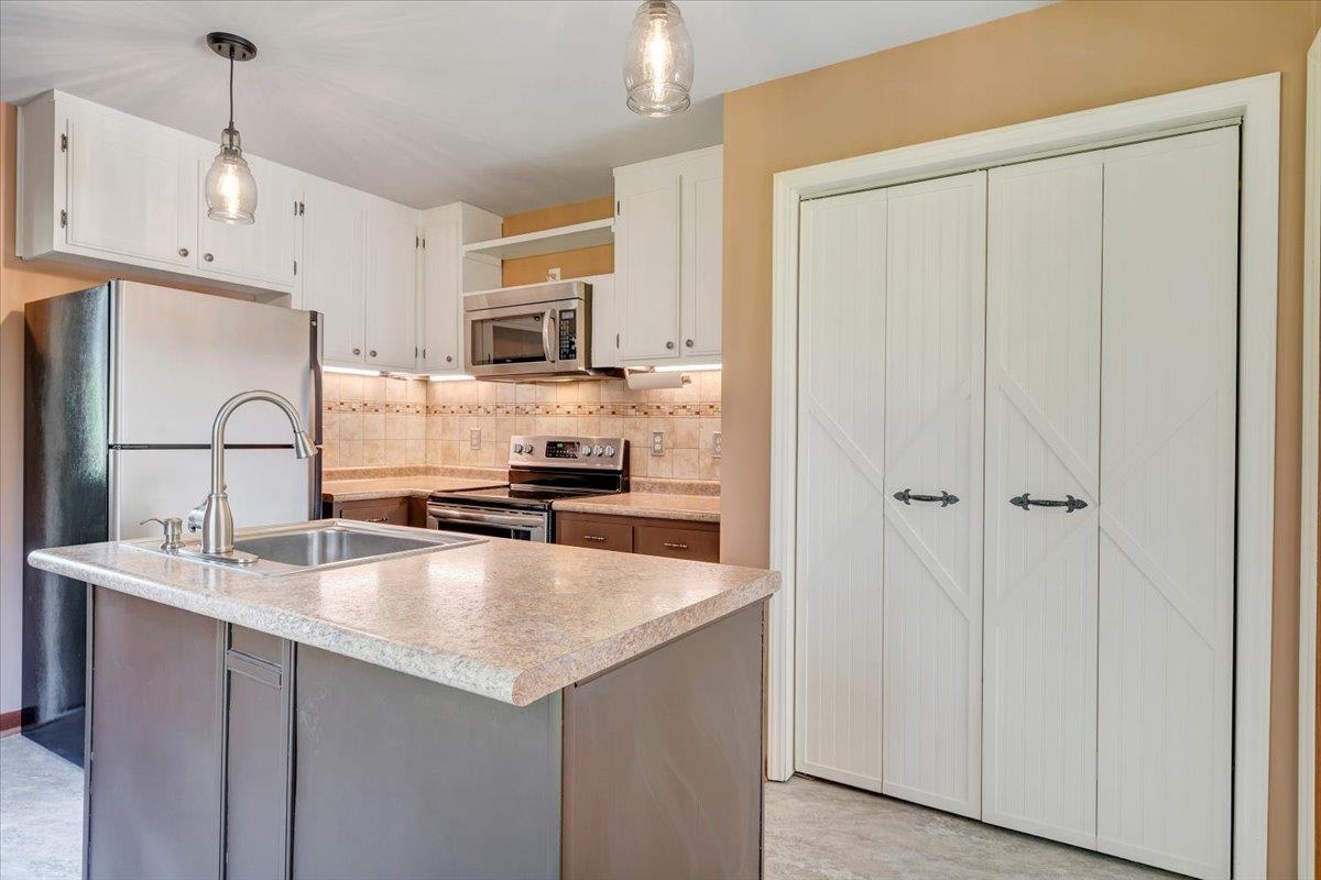 1465 Poff School Road Riner VA 24149