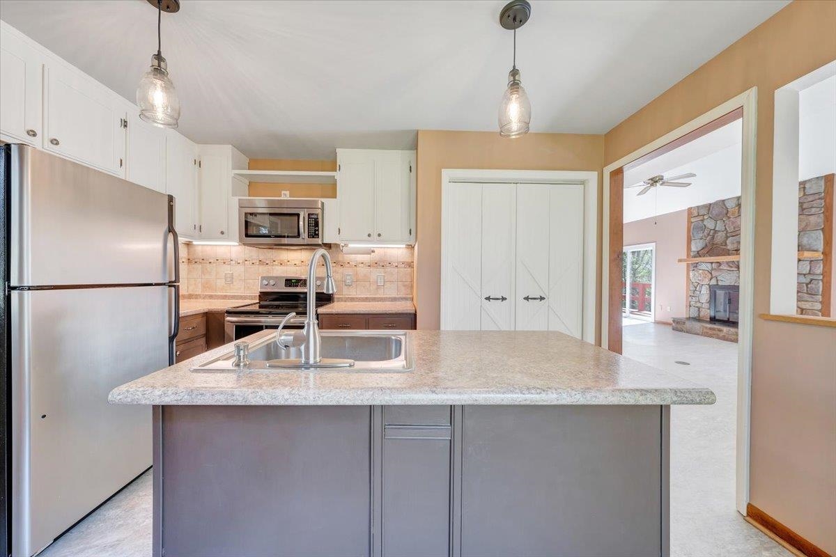 1465 Poff School Road Riner VA 24149
