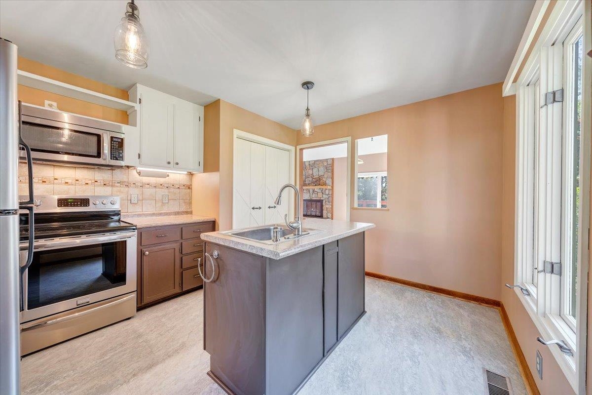 1465 Poff School Road Riner VA 24149