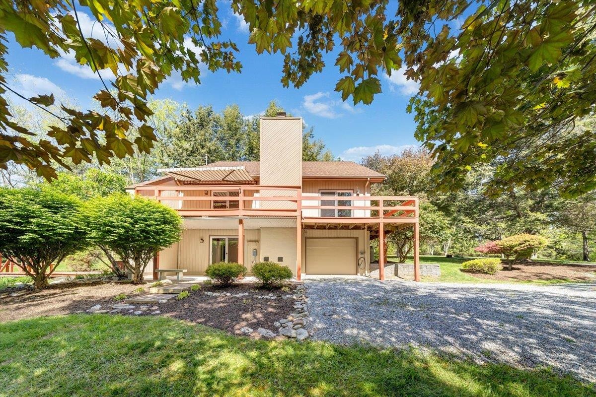 1465 Poff School Road Riner VA 24149