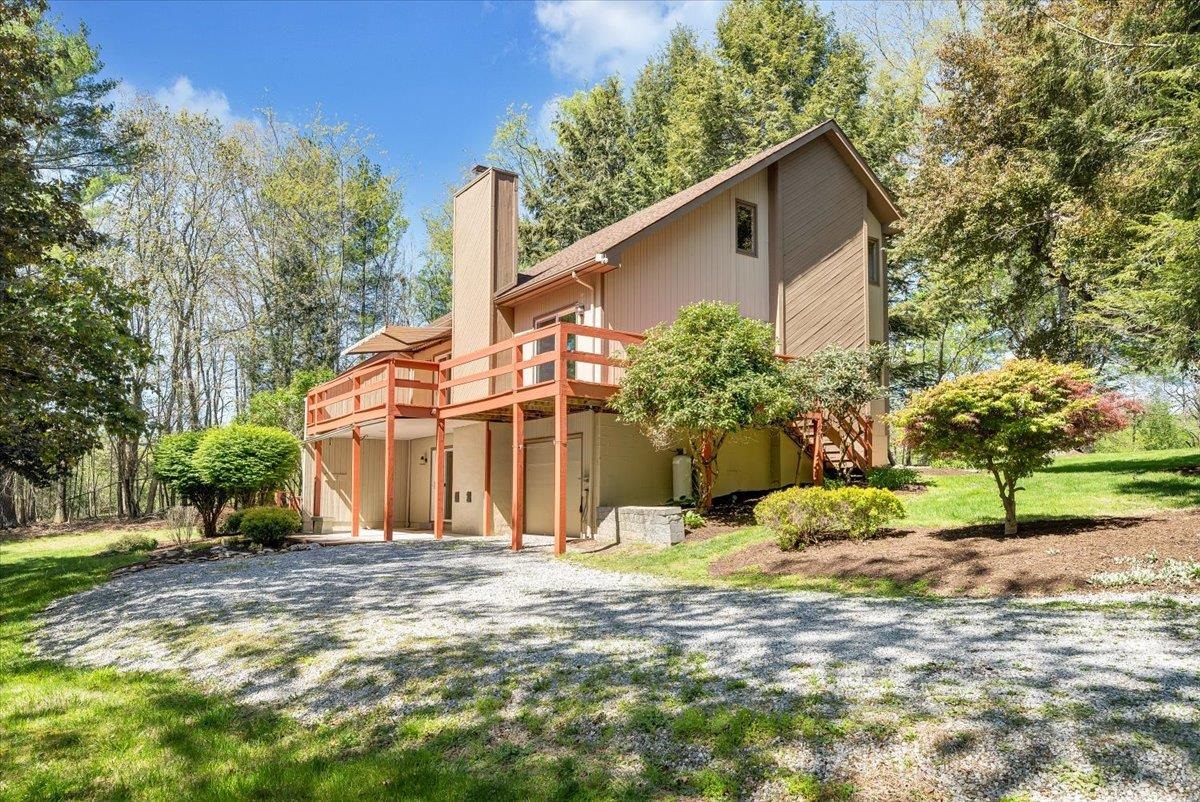 1465 Poff School Road Riner VA 24149