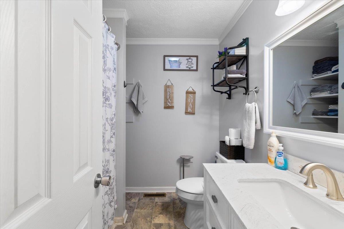 6099 Wright Avenue Dublin VA 24084