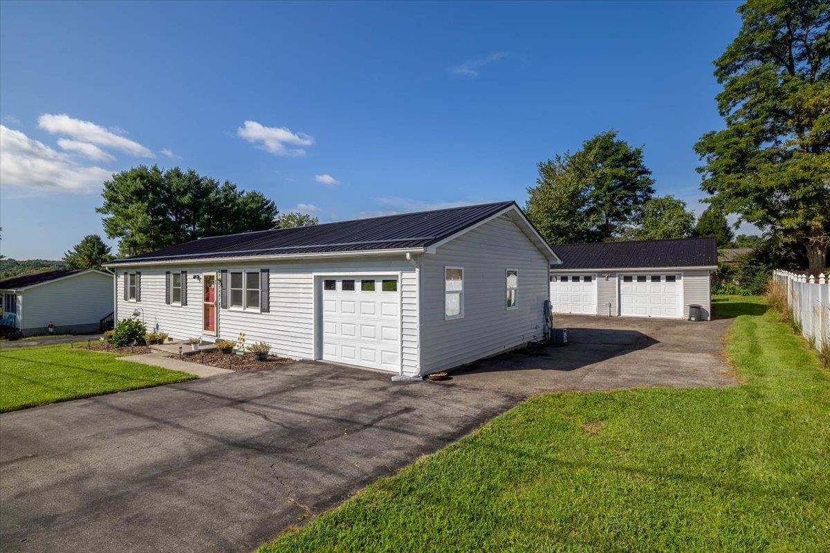 6099 Wright Avenue Dublin VA 24084