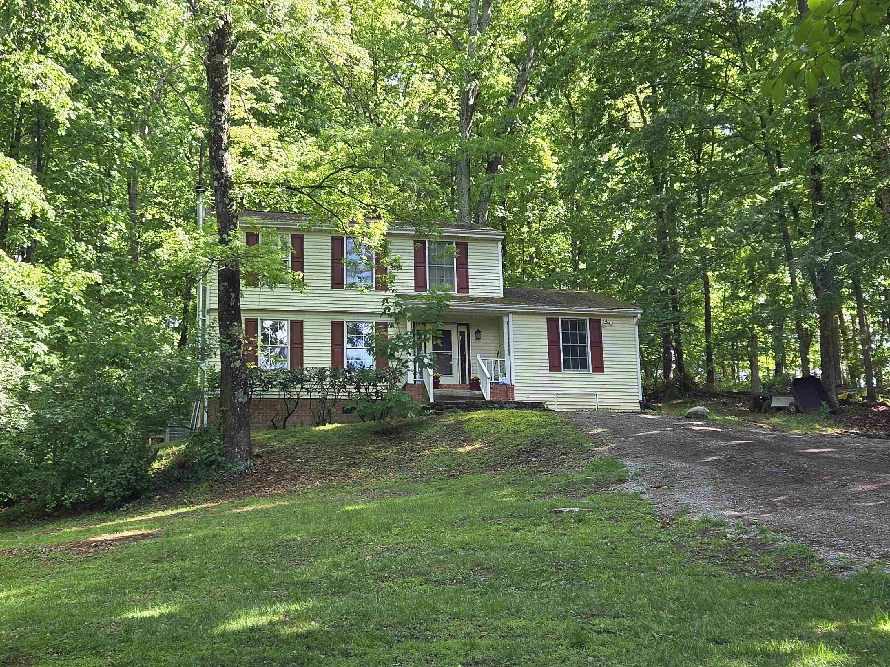 7498 James Way Radford VA 24141