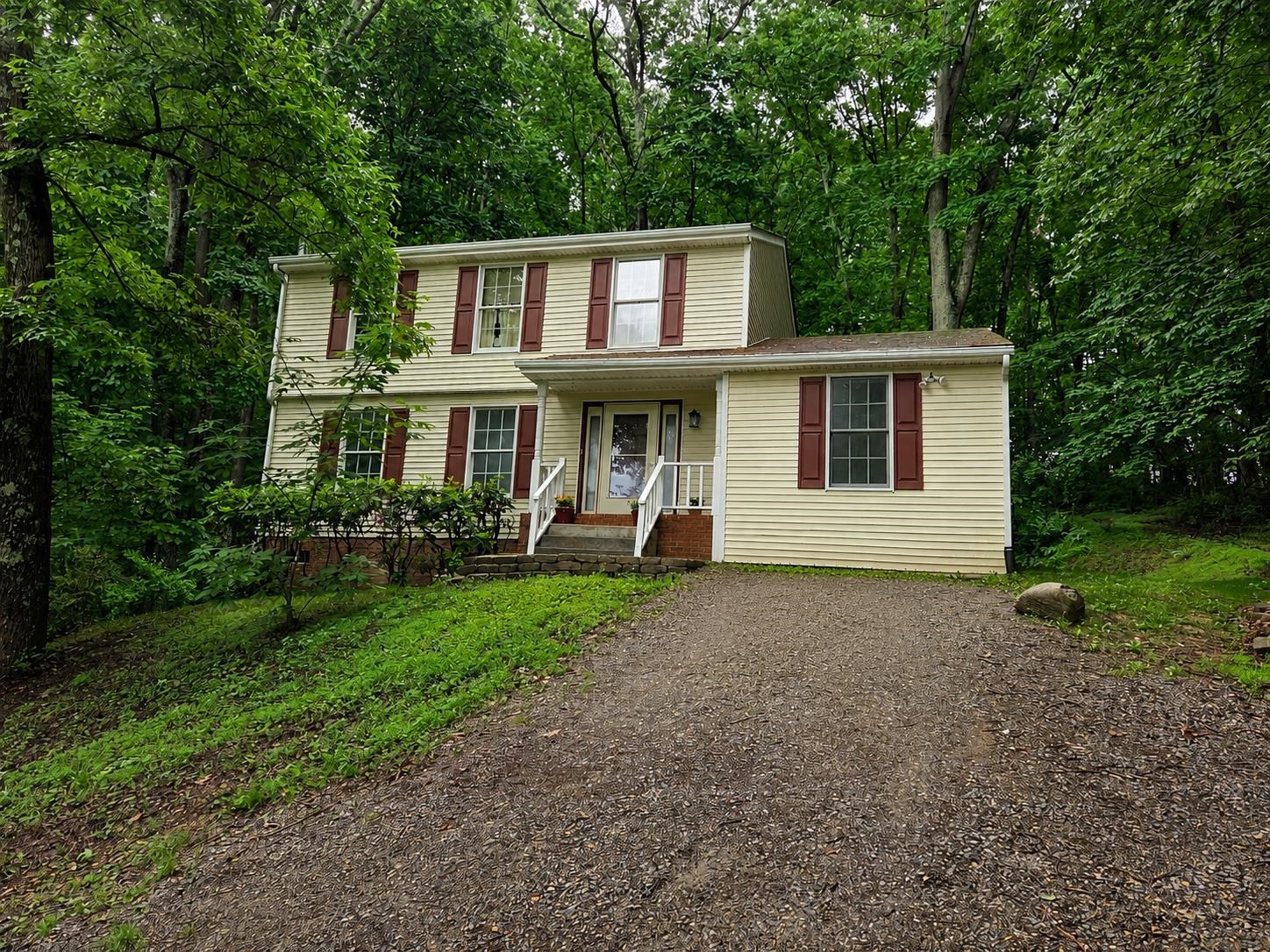 7498 James Way Radford VA 24141