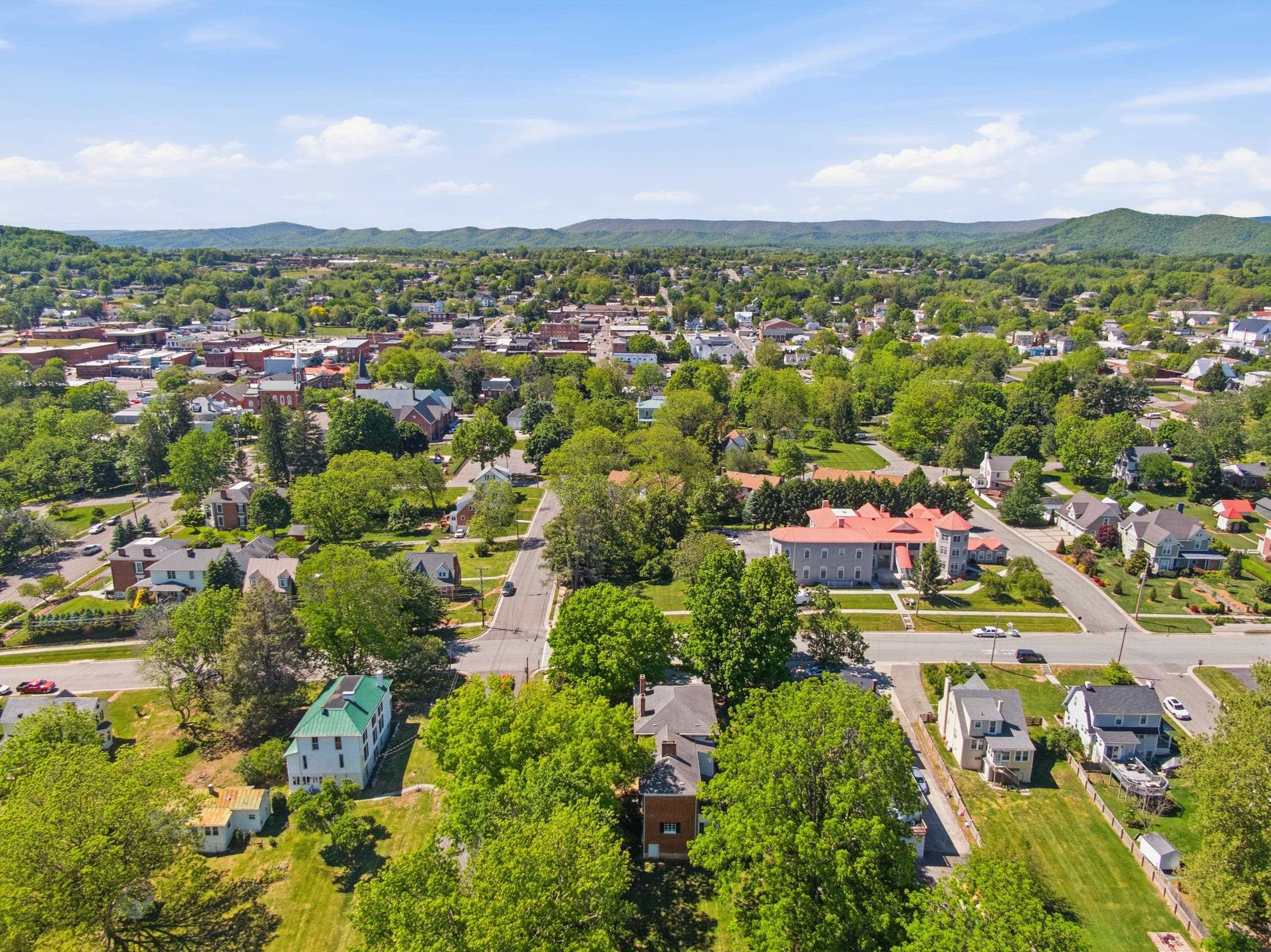 205 E Withers Road Wytheville VA 24382