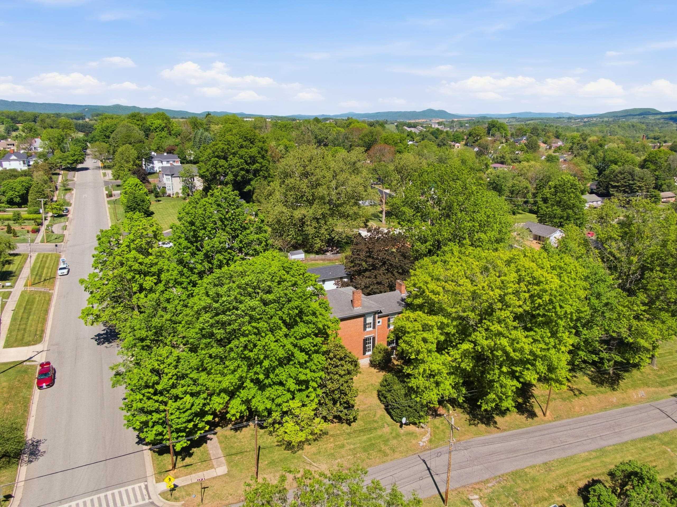 205 E Withers Road Wytheville VA 24382