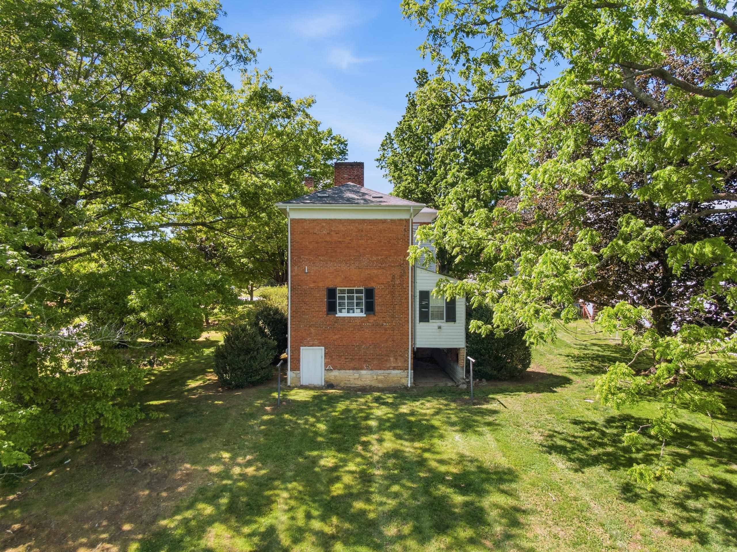 205 E Withers Road Wytheville VA 24382