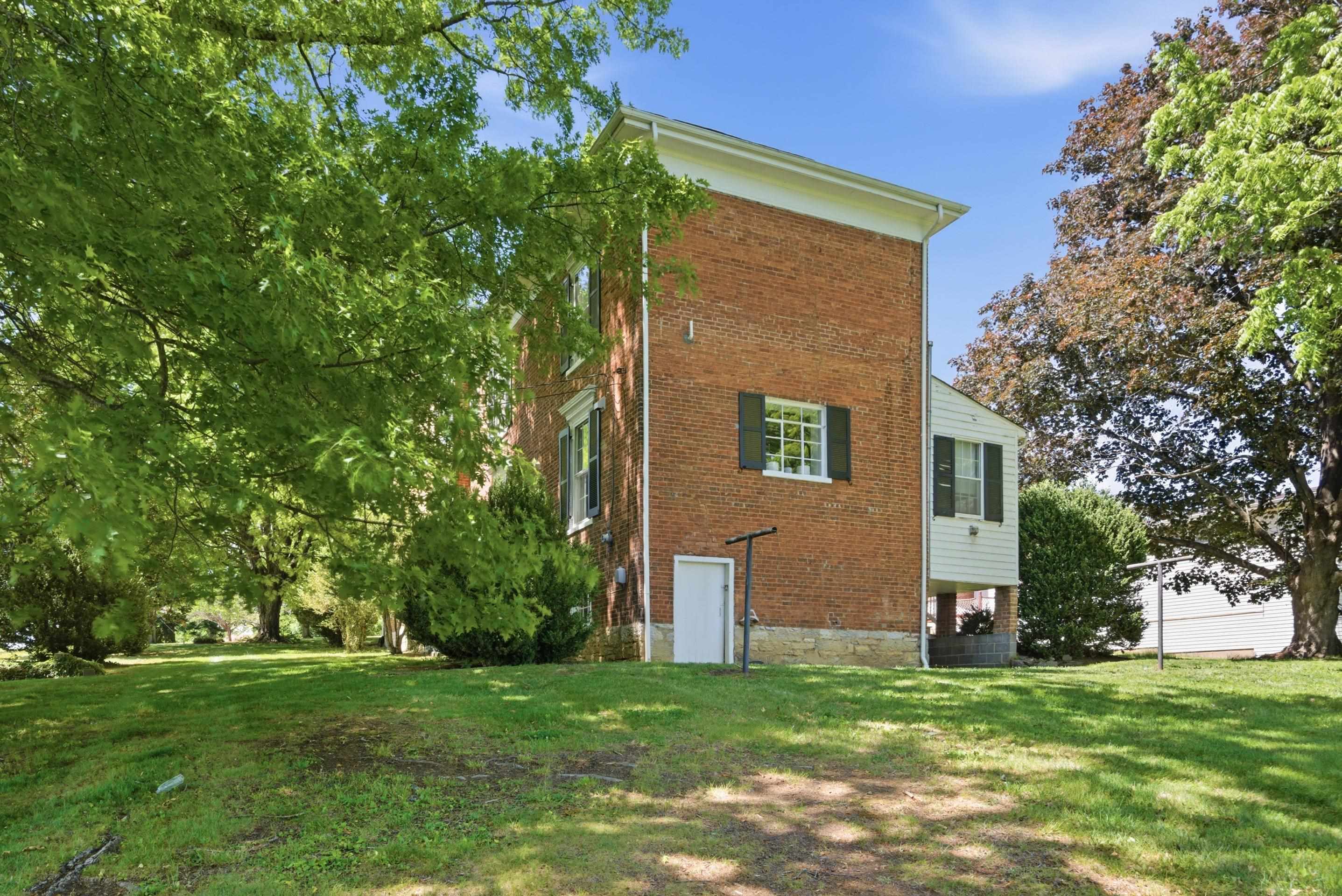 205 E Withers Road Wytheville VA 24382