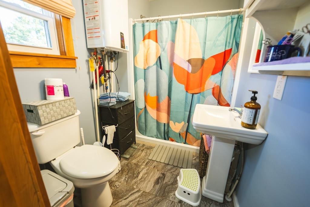 2038 Pilot View Drive Hillsville VA 24343