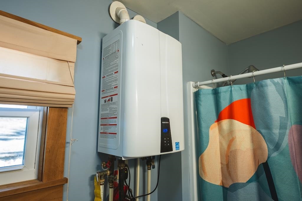 2038 Pilot View Drive Hillsville VA 24343