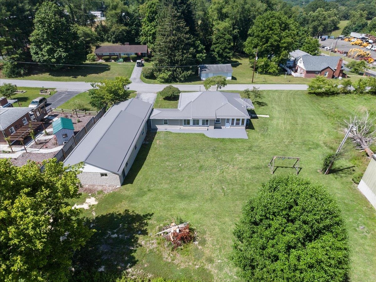 121 Spring Street Rich Creek VA 24147