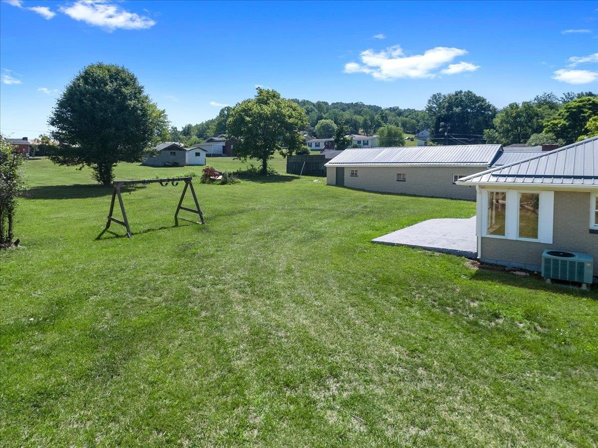 121 Spring Street Rich Creek VA 24147