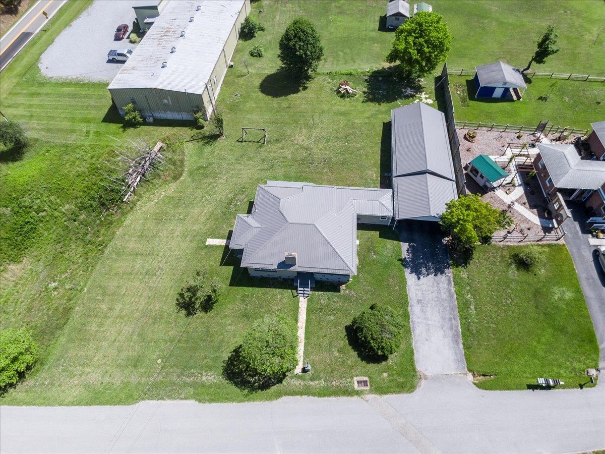 121 Spring Street Rich Creek VA 24147