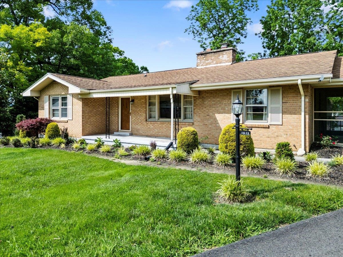 1612 Claremont Court Pulaski VA 24301