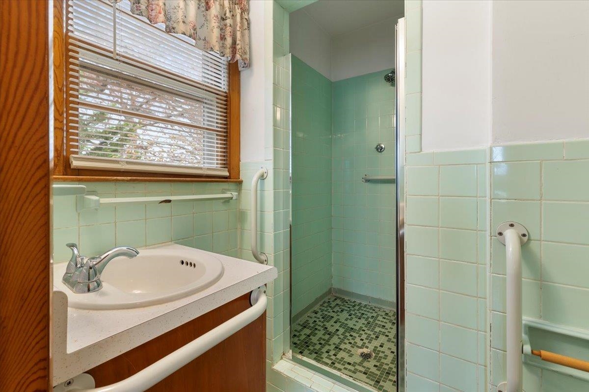 1612 Claremont Court Pulaski VA 24301