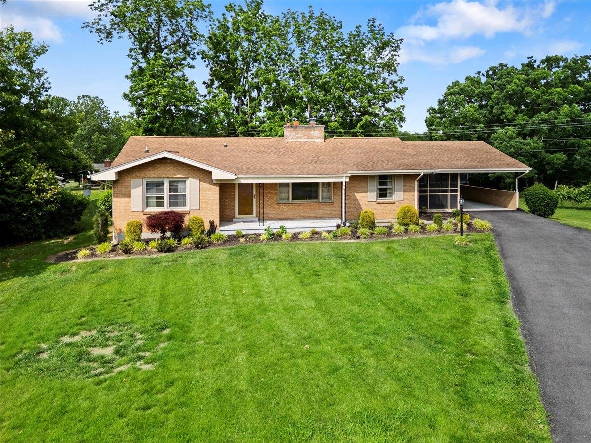 1612 Claremont Court Pulaski VA 24301